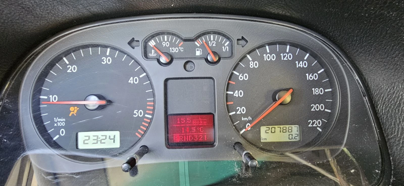 VW Golf 1.9 TDI 90 �.�. ������� | Mobile.bg � ����������� 15