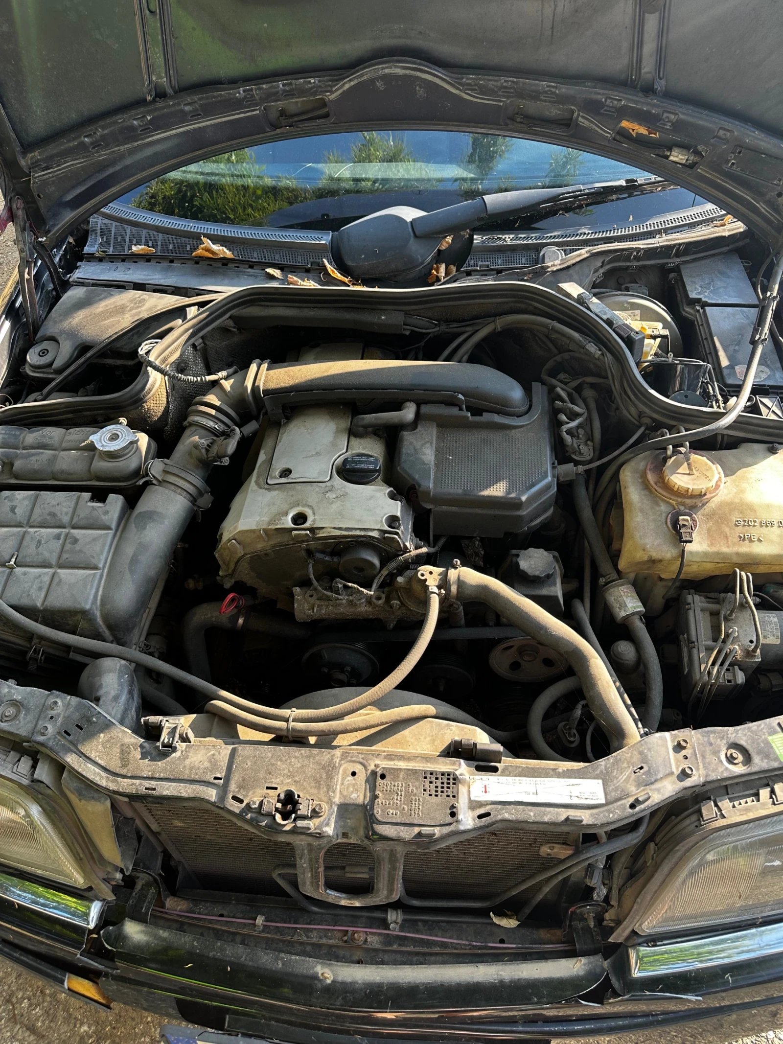 Mercedes-Benz C 200, снимка 10 - Автомобили и джипове - 54793583