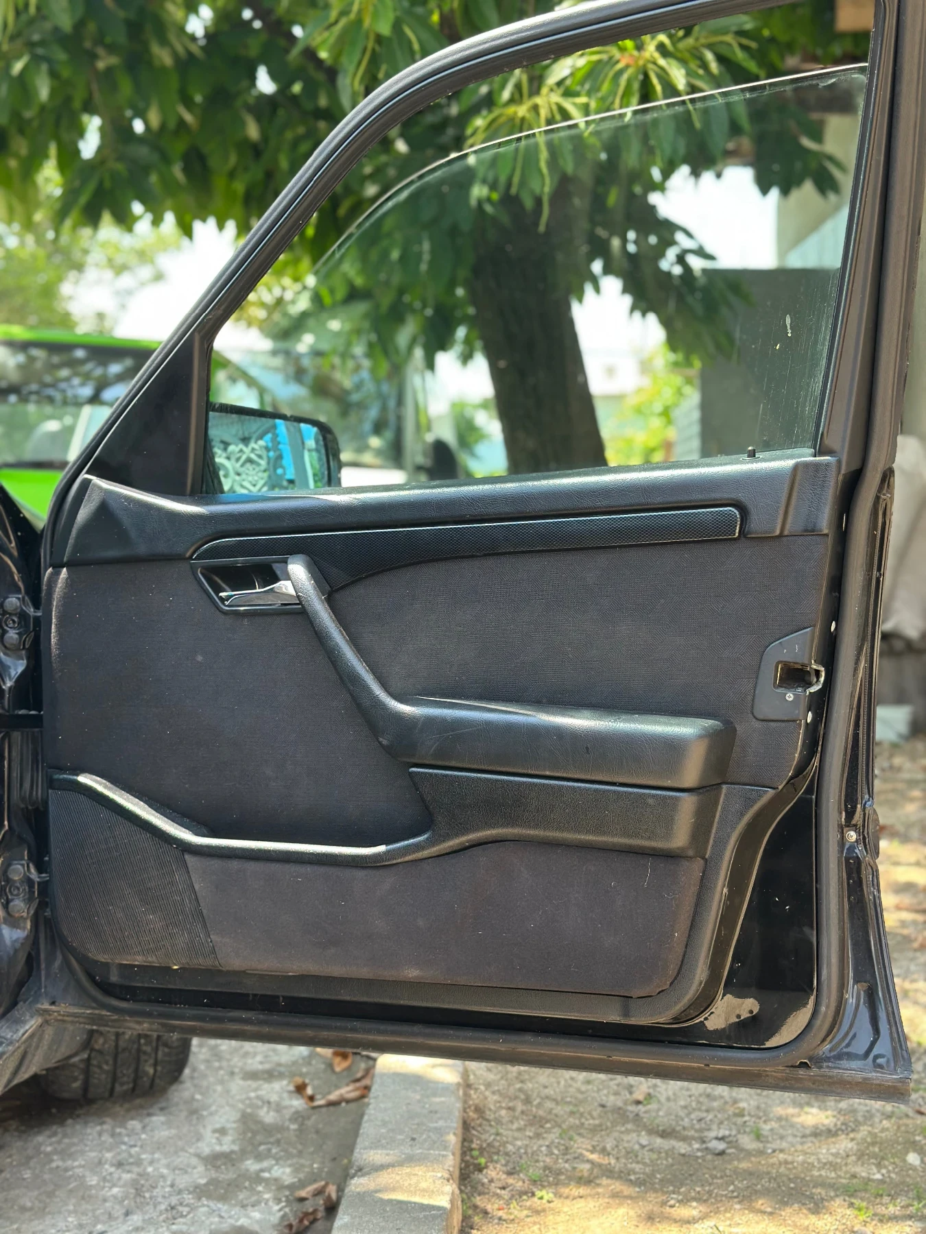 Mercedes-Benz C 200, снимка 11 - Автомобили и джипове - 54793583