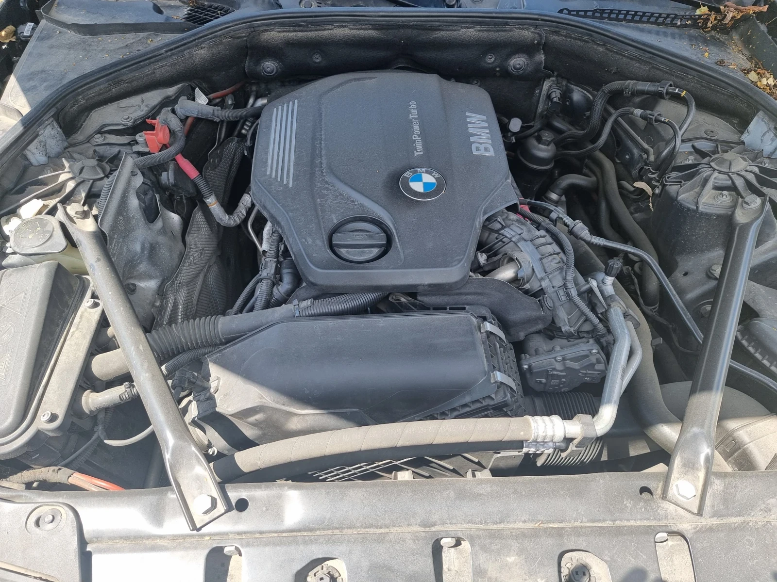 BMW 520 X drive, снимка 16 - Автомобили и джипове - 54980211
