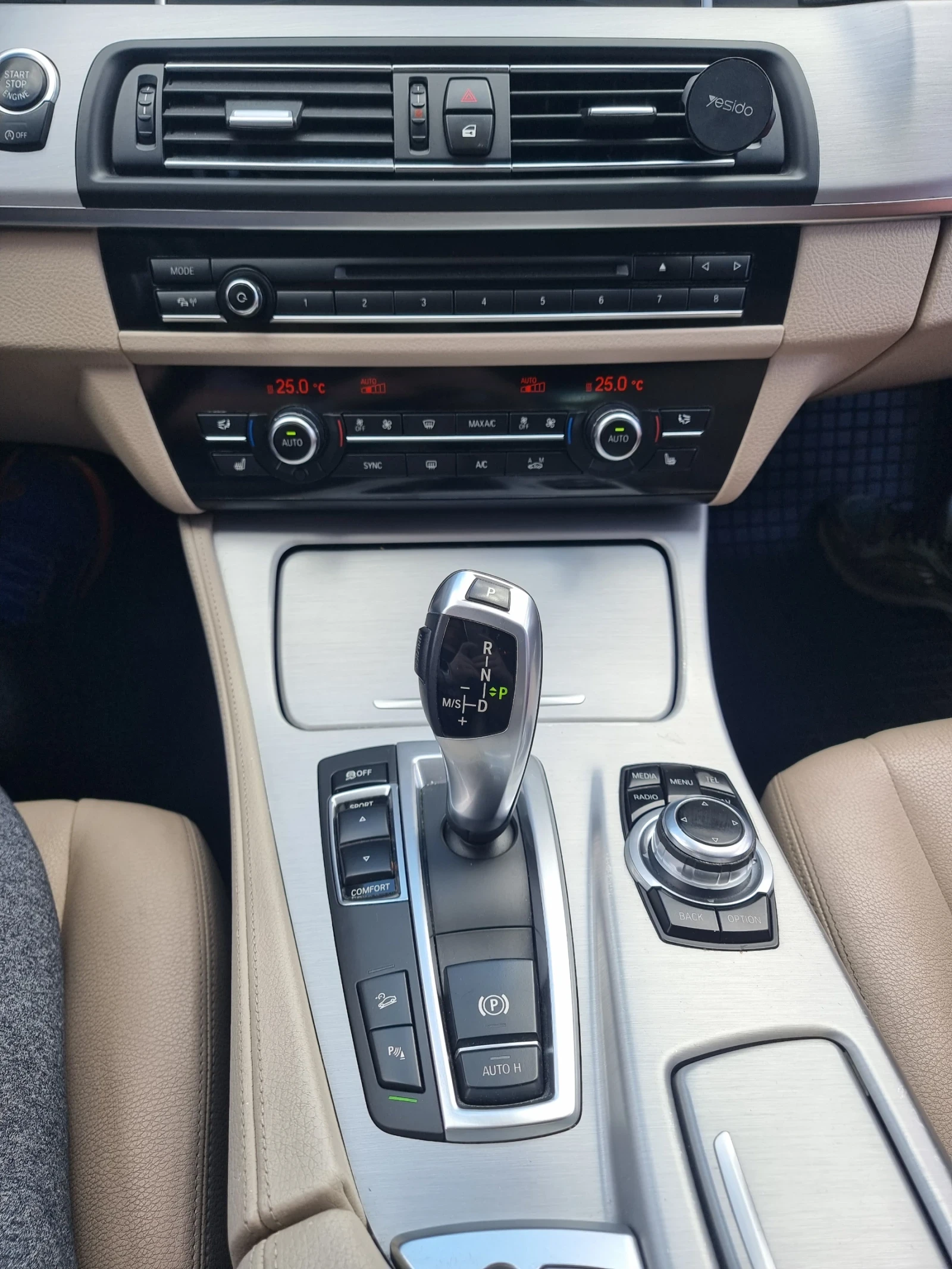BMW 520 X drive, снимка 11 - Автомобили и джипове - 54980211