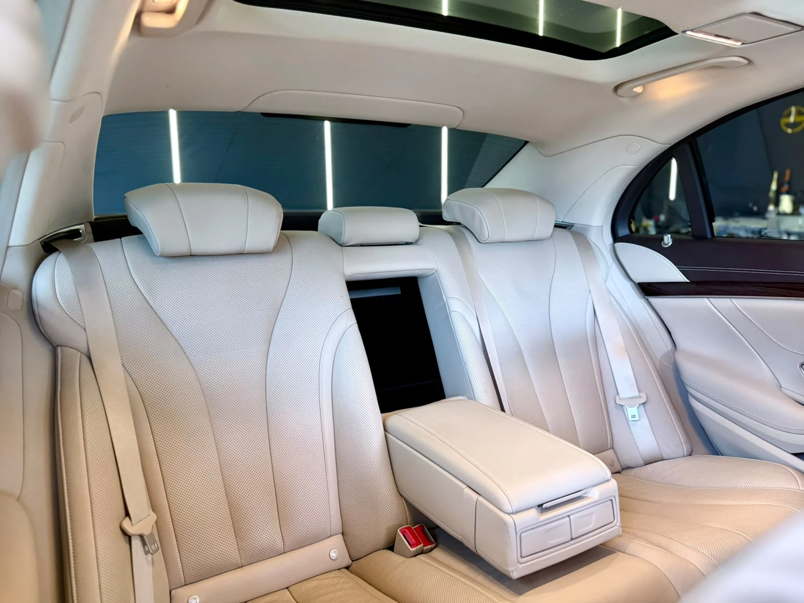 Mercedes-Benz S 350 AMG* 4M* Подгрев* Обдух* Pano* ЛИЗИНГ, снимка 16 - Автомобили и джипове - 55530796