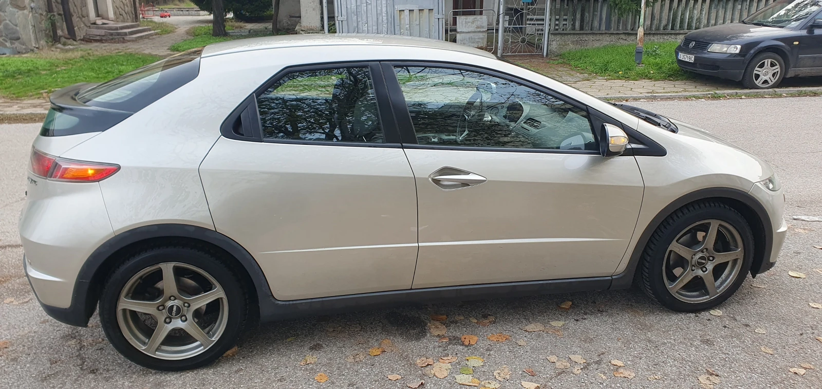Honda Civic 2.2 i-CTDi, снимка 6 - Автомобили и джипове - 55949196