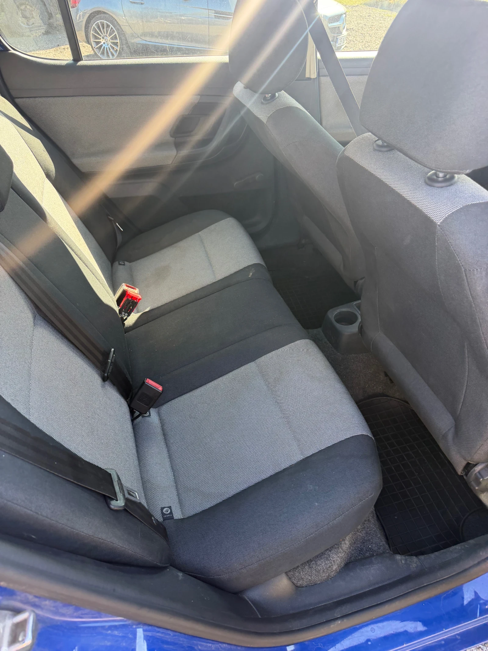 Skoda Fabia 1.2 климатик, снимка 5 - Автомобили и джипове - 56293589