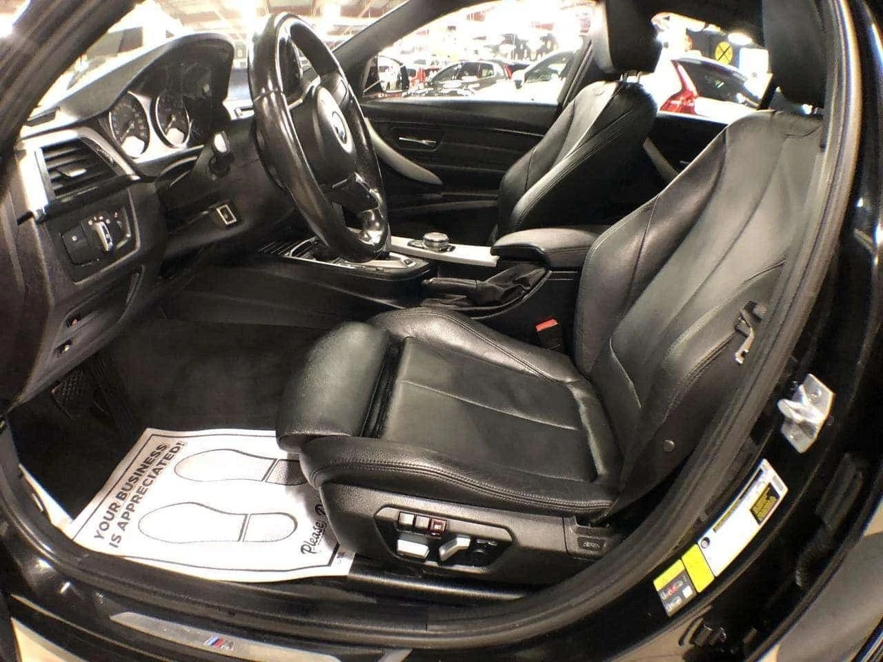 BMW 330, снимка 12 - Автомобили и джипове - 56706183