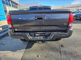 Toyota Tacoma * 4x4 Double Cab Auto * CARFAX * БЕЗ ПЪРВОНАЧАЛНА , снимка 4
