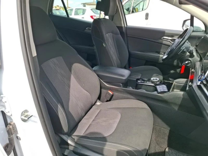 Kia Sportage 1.6 PHEV/265HP/4WD/CAM/LED/KLESS/DIGI/CPLAY/232g, снимка 10 - Автомобили и джипове - 51526082