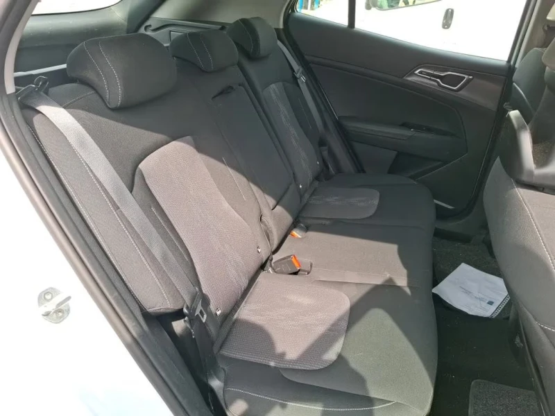 Kia Sportage 1.6 PHEV/265HP/4WD/CAM/LED/KLESS/DIGI/CPLAY/232g, снимка 11 - Автомобили и джипове - 51526082