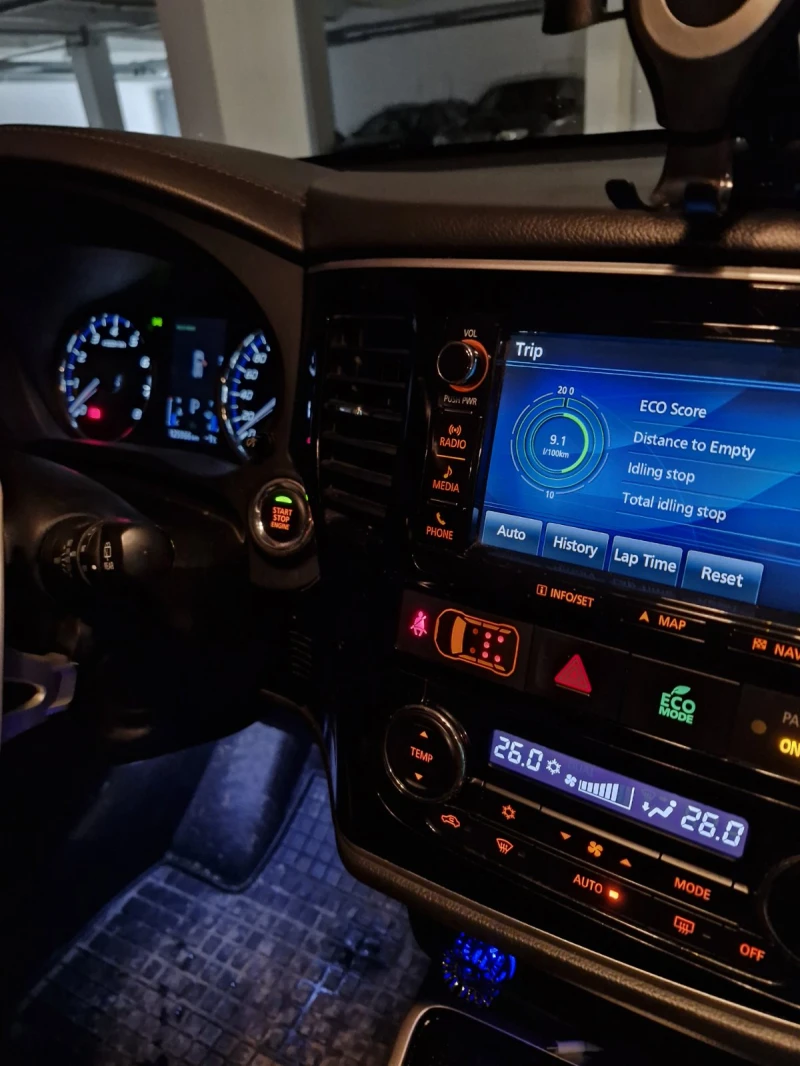 Mitsubishi Outlander ClearTec, снимка 12 - Автомобили и джипове - 52542908