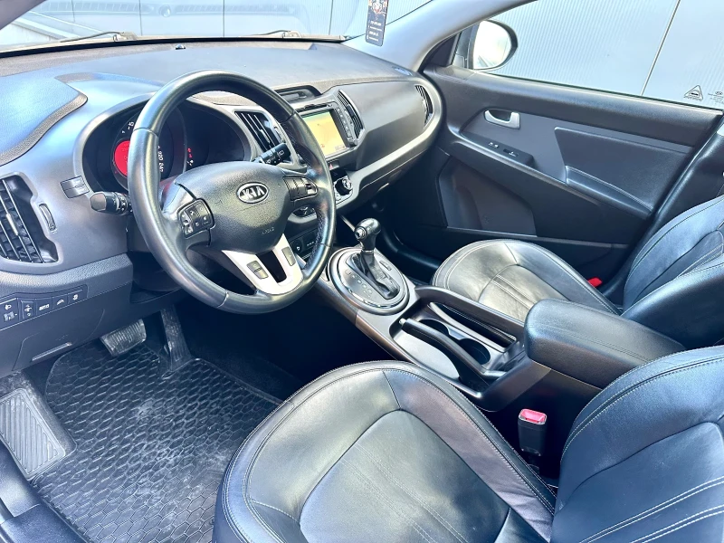 Kia Sportage Автомат 4* 4 панорама кожа подгрев навигация, снимка 11 - Автомобили и джипове - 52559171