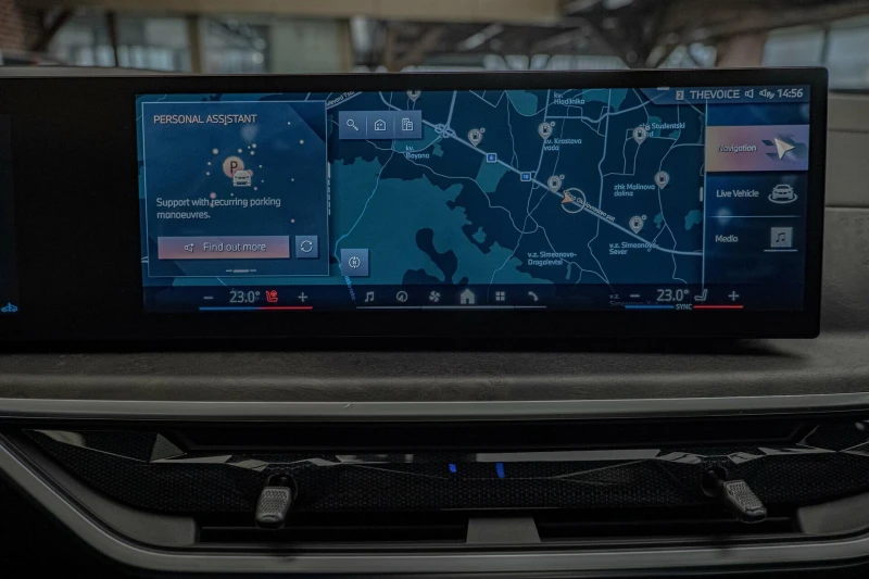 BMW X7 40d/M-Perf/HuD/Пано/6+ 1/Масаж/Soft Close/Камера 3, снимка 13 - Автомобили и джипове - 52578379