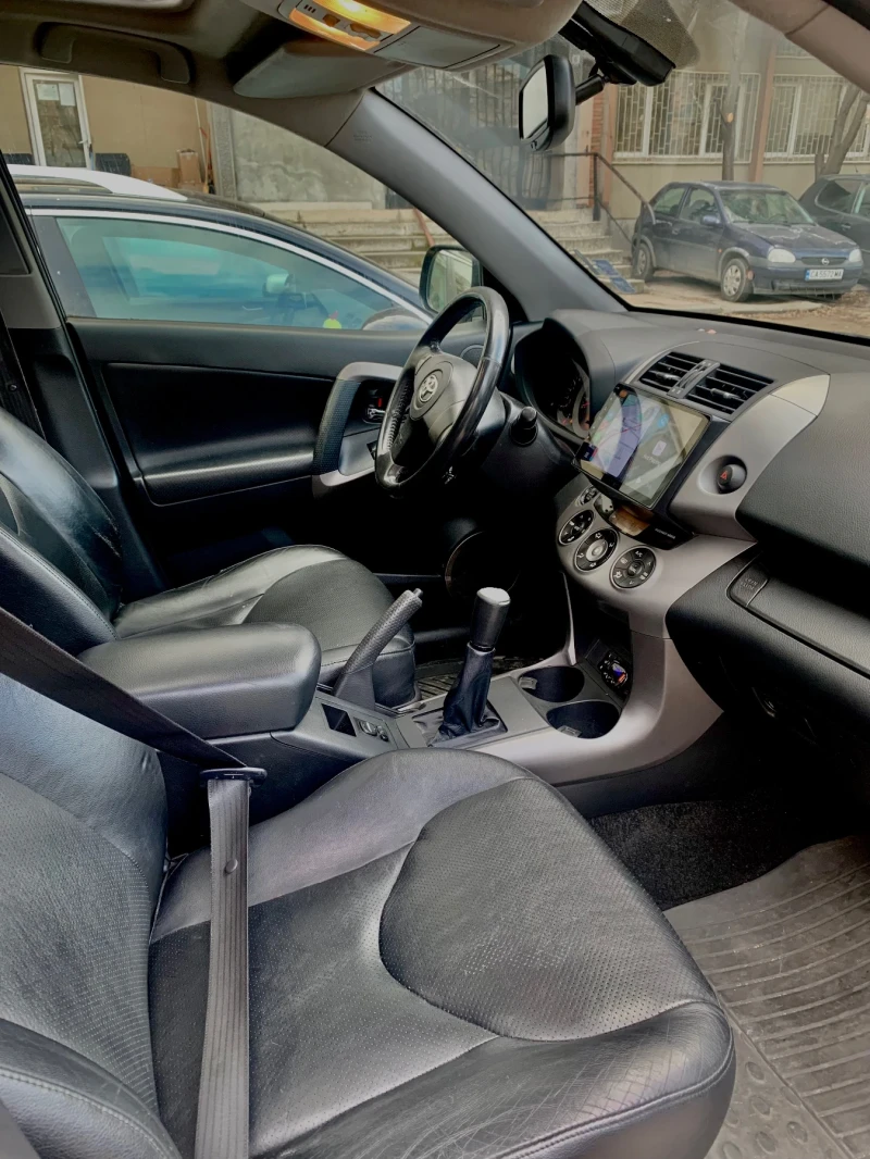 Toyota Rav4, снимка 6 - Автомобили и джипове - 53123641