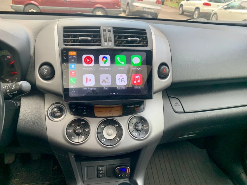 Toyota Rav4, снимка 12 - Автомобили и джипове - 53123641