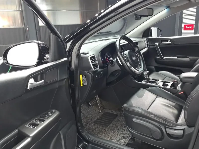Kia Sportage Diesel 2.0 2Wd Trendy, снимка 10 - Автомобили и джипове - 56286553