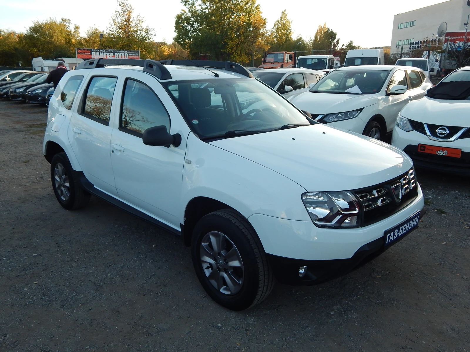 Dacia Duster 1.6i* ГАЗ-BRC* 187000km.*  - изображение 3