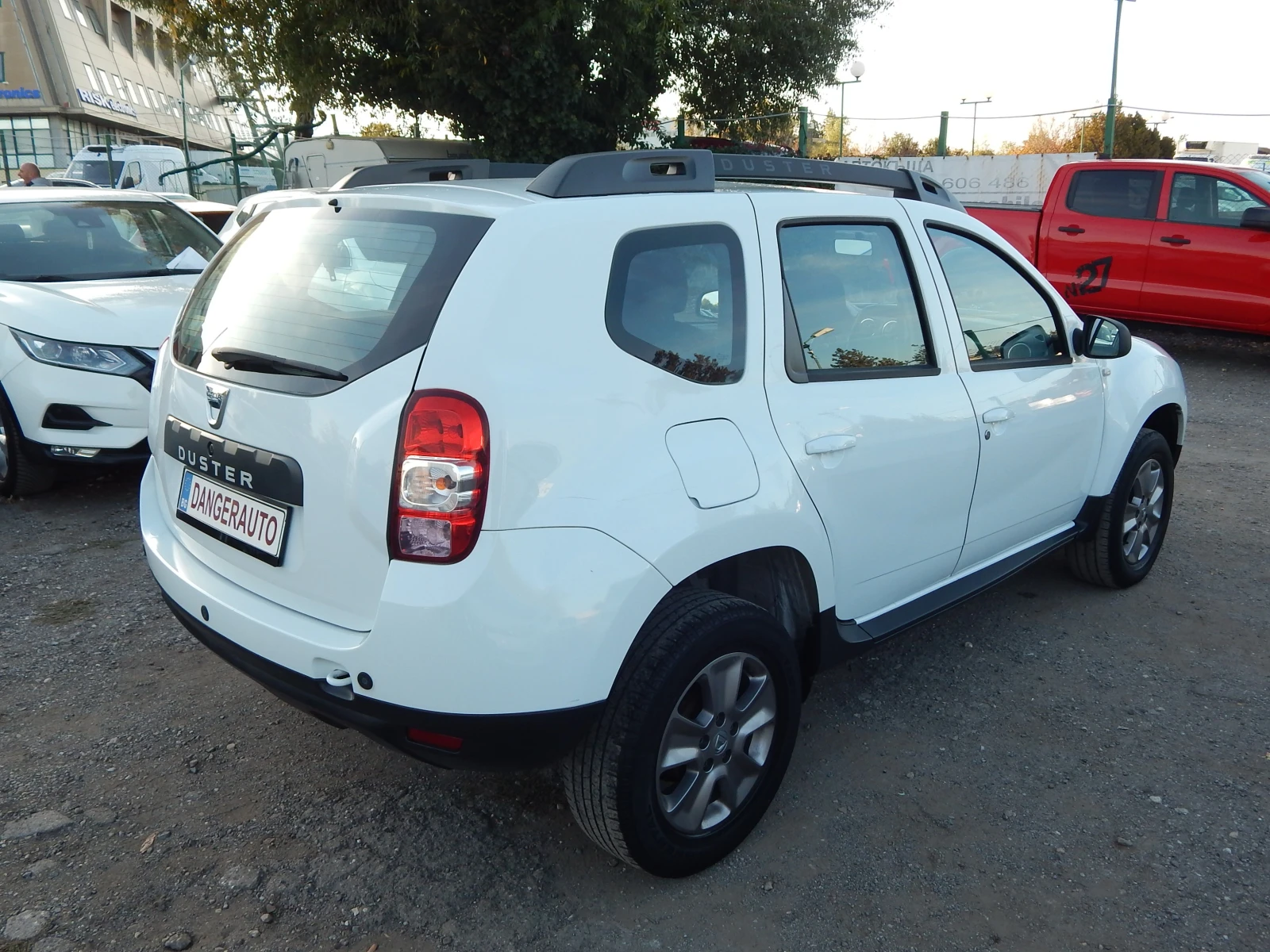 Dacia Duster 1.6i* ГАЗ-BRC* 187000km.*  - изображение 4