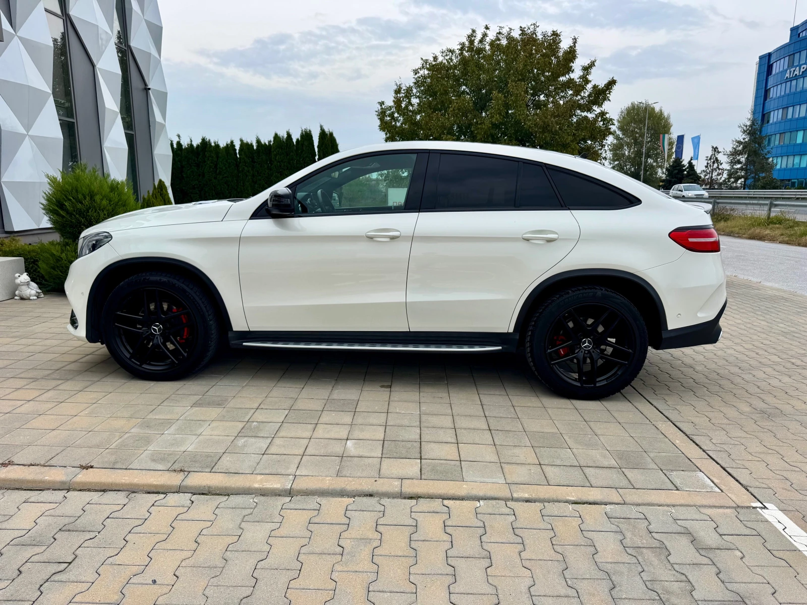Mercedes-Benz GLE 350 AMG-9G-360-ГРАДУСА-КАМЕРИ-ПОДГРЕВ-BLIND-SPOT - изображение 8