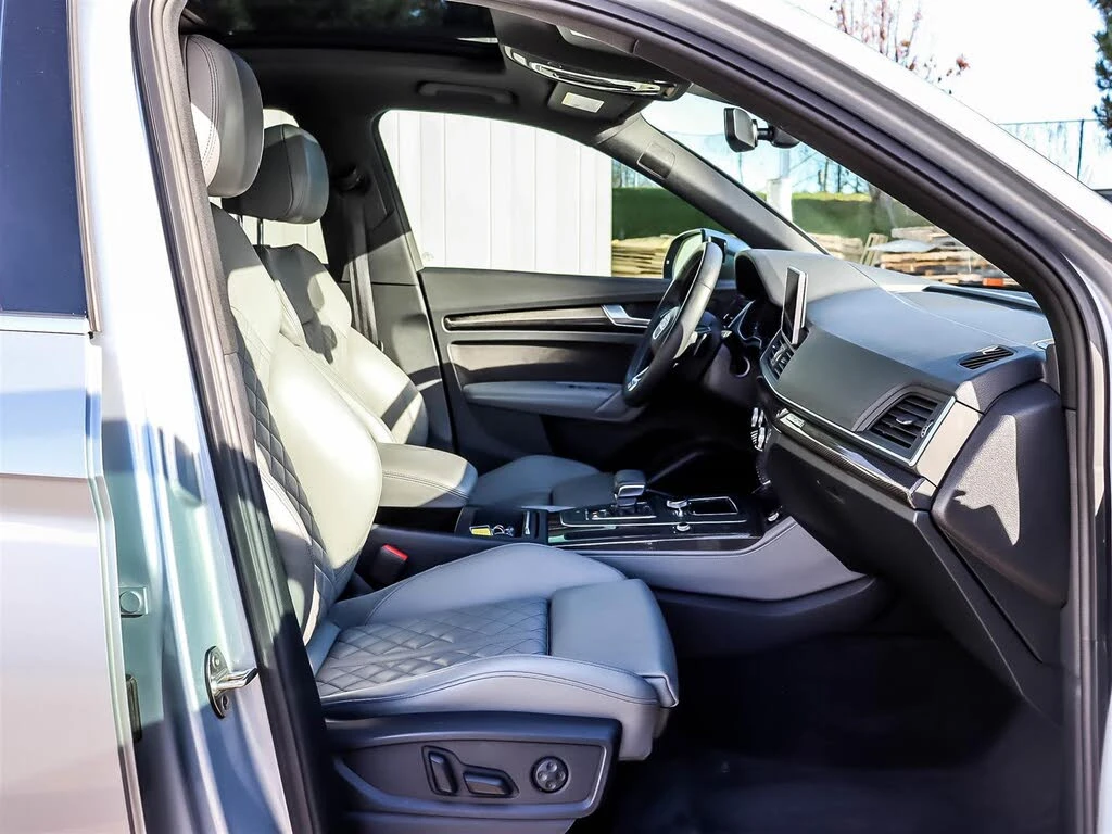 Audi SQ5 3.0T quattro Prestige* АвтоКредит (ЦЕНА ДО БГ) - изображение 7