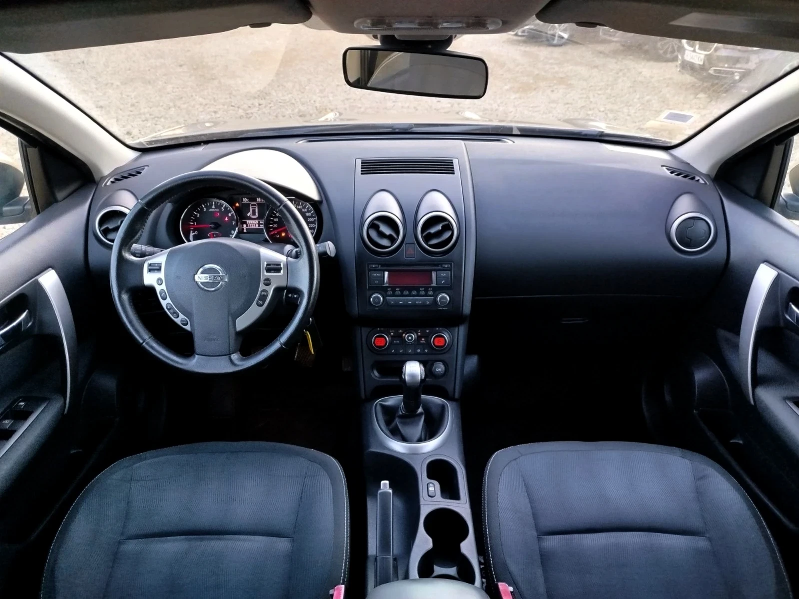 Nissan Qashqai 1.6 бензин* Facelift* Реални километри - изображение 10