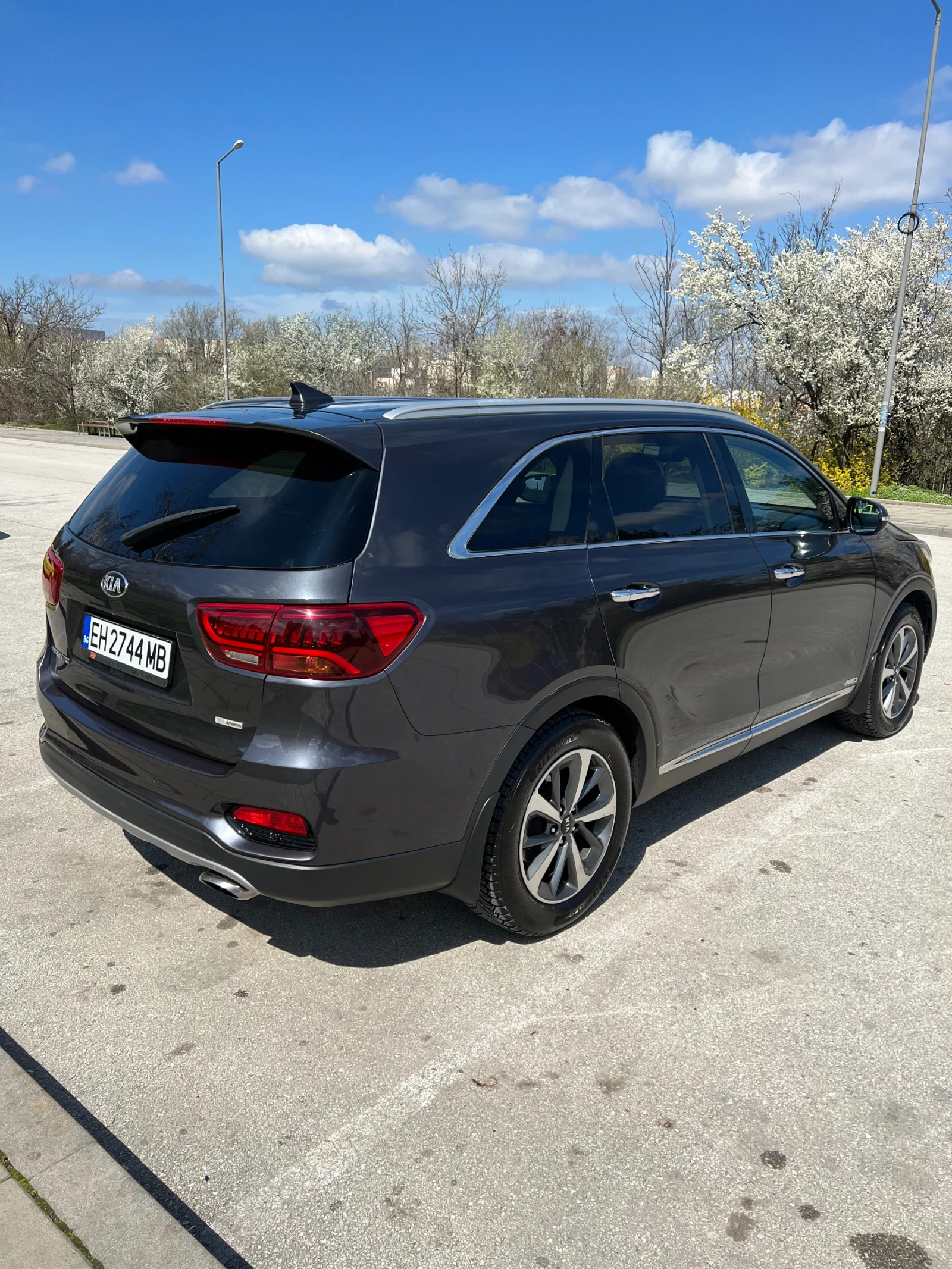 Kia Sorento Киа Соренто 2.2 Diesel 205 к.с. AWD 4х4, снимка 2 - Автомобили и джипове - 54041720