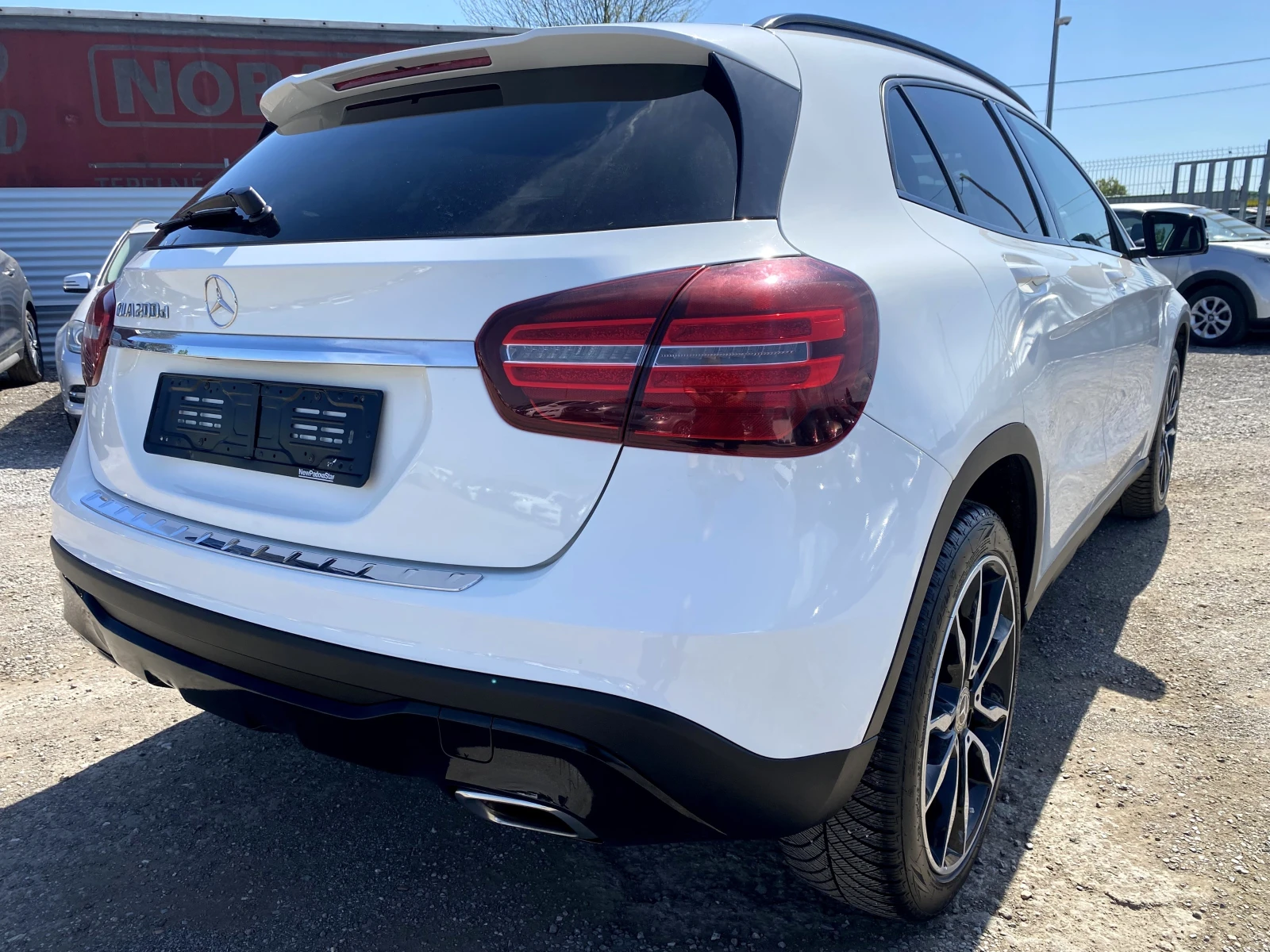 Mercedes-Benz GLA 200 CDi Premium Face Lift 2018г. 157х.км!!!, снимка 4 - Автомобили и джипове - 54439387