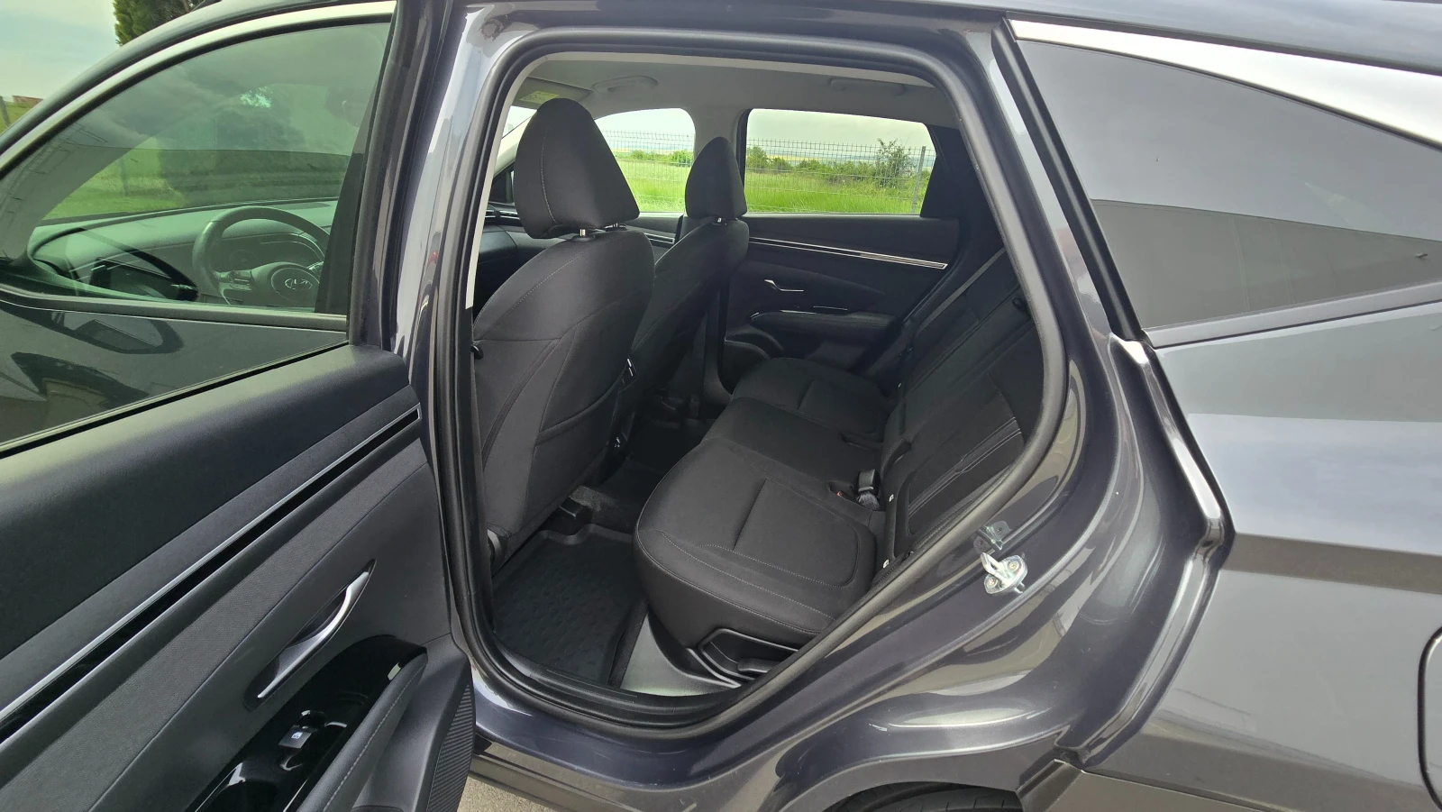 Hyundai Tucson 1.6 Т-GDI 150к.с. 6 МТ, снимка 6 - Автомобили и джипове - 54488308
