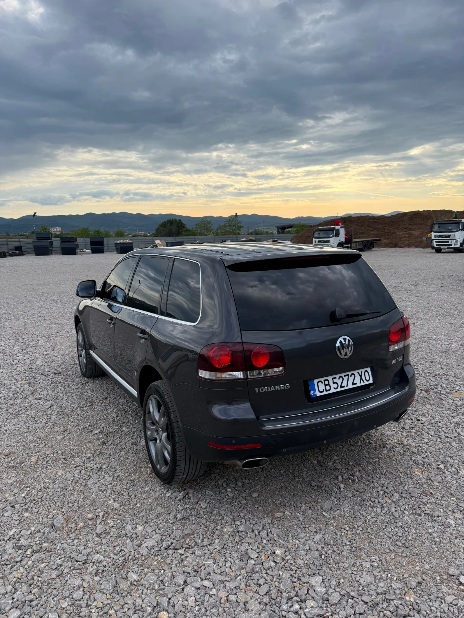 VW Touareg 3.0 tdi, снимка 3 - Автомобили и джипове - 54566691
