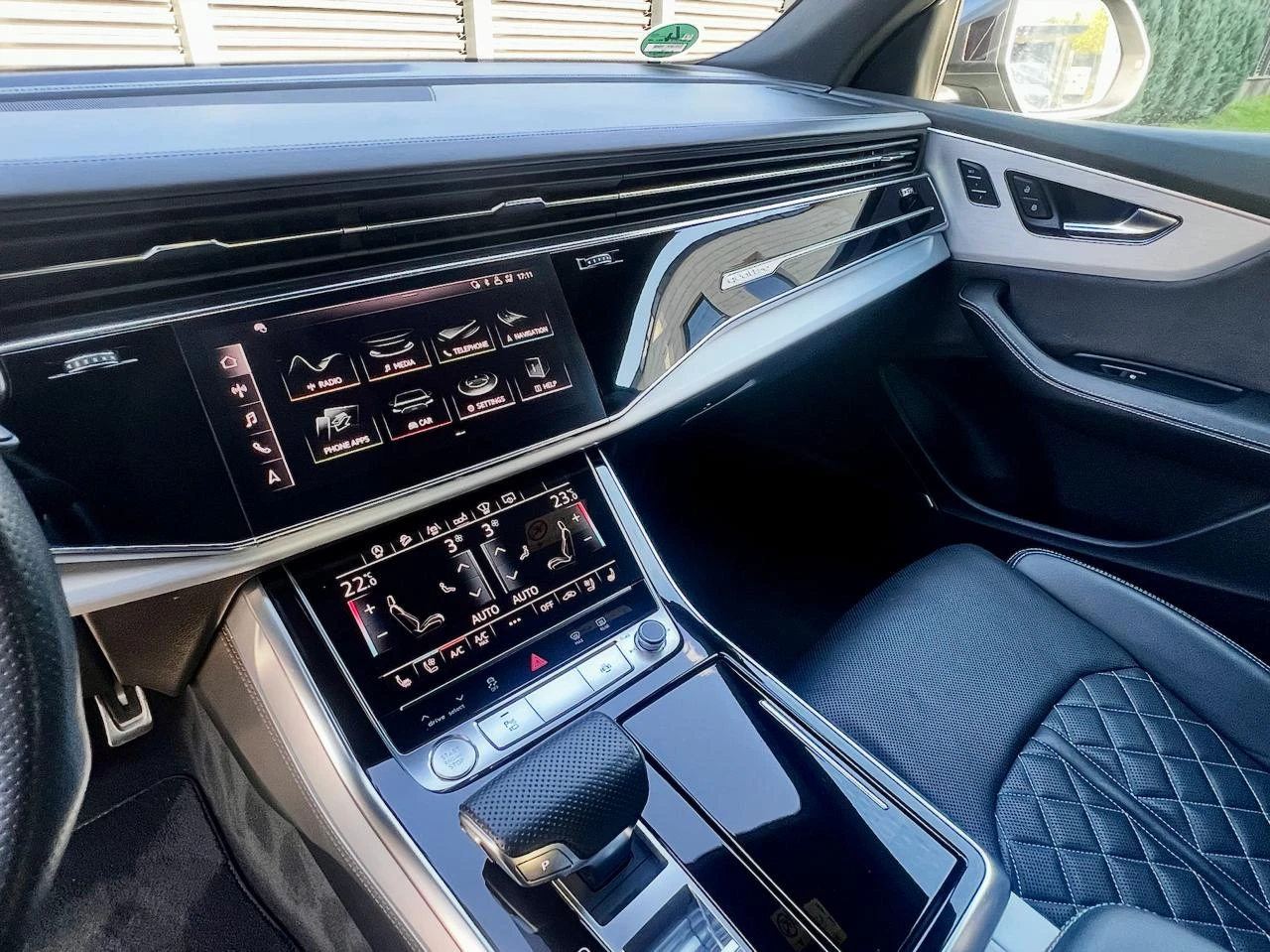 Audi Q8 50 TDI V6 Quattro 3X S-Line, снимка 11 - Автомобили и джипове - 54744042