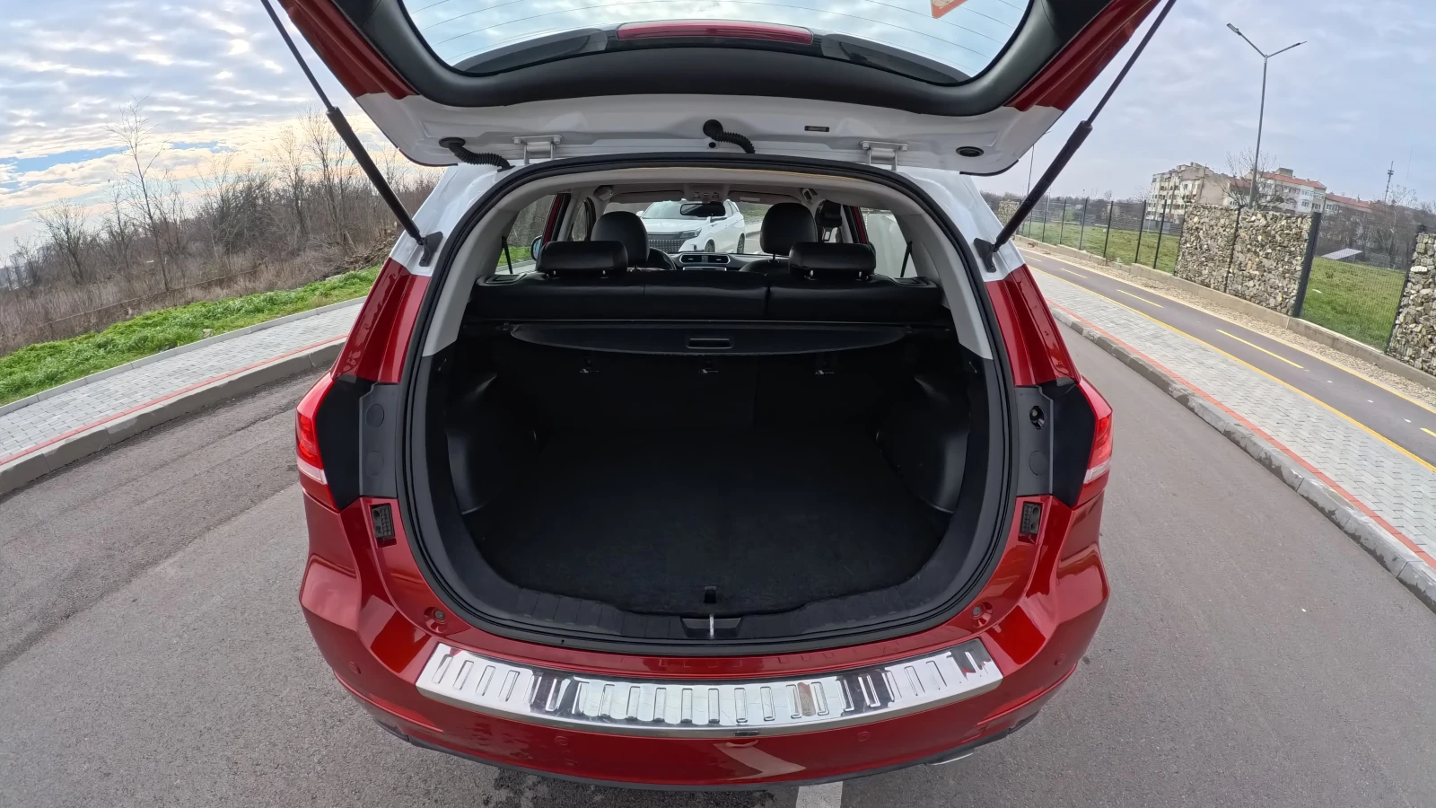 Haval H2, снимка 12 - Автомобили и джипове - 55900599
