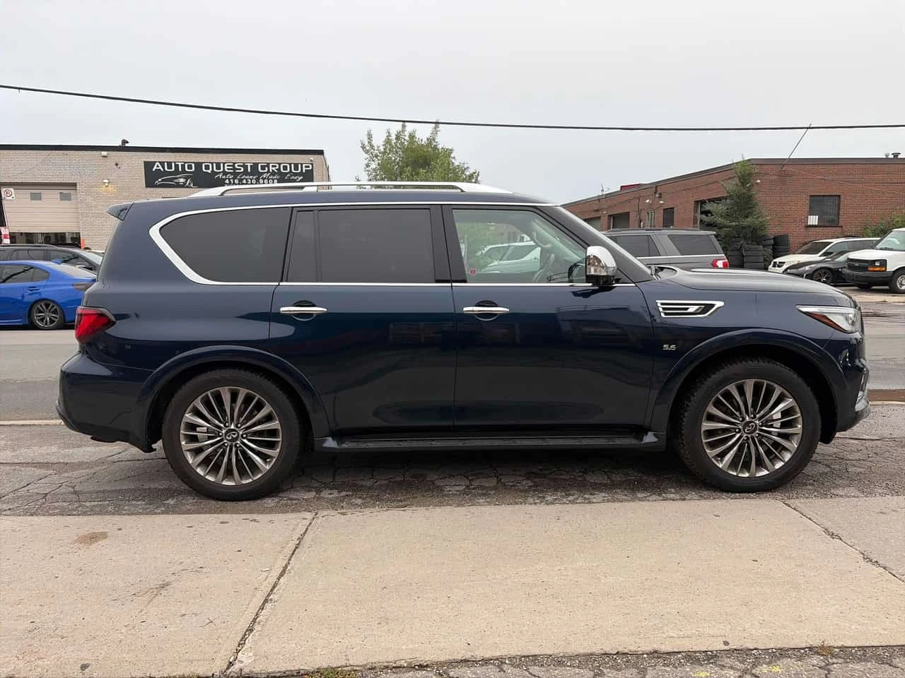Infiniti QX80 ProACTIVE 8 Passenger * CARFAX *  | Mobile.bg � ����������� 3