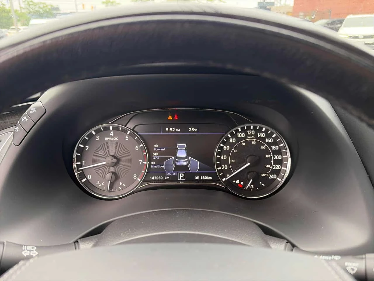 Infiniti QX80 ProACTIVE 8 Passenger * CARFAX *  | Mobile.bg � ����������� 8