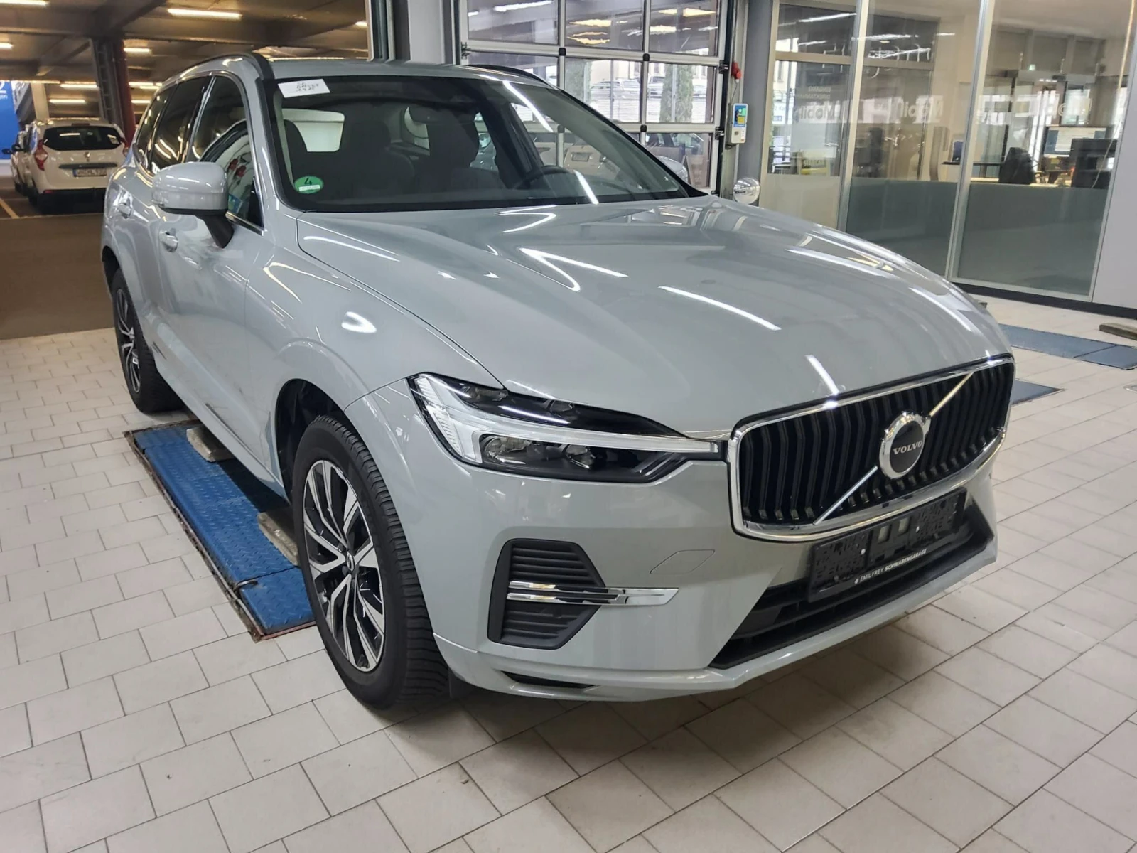 Volvo XC60 B5 AWD Core 15238 km ГАРАНЦИЯ ЛИЗИНГ