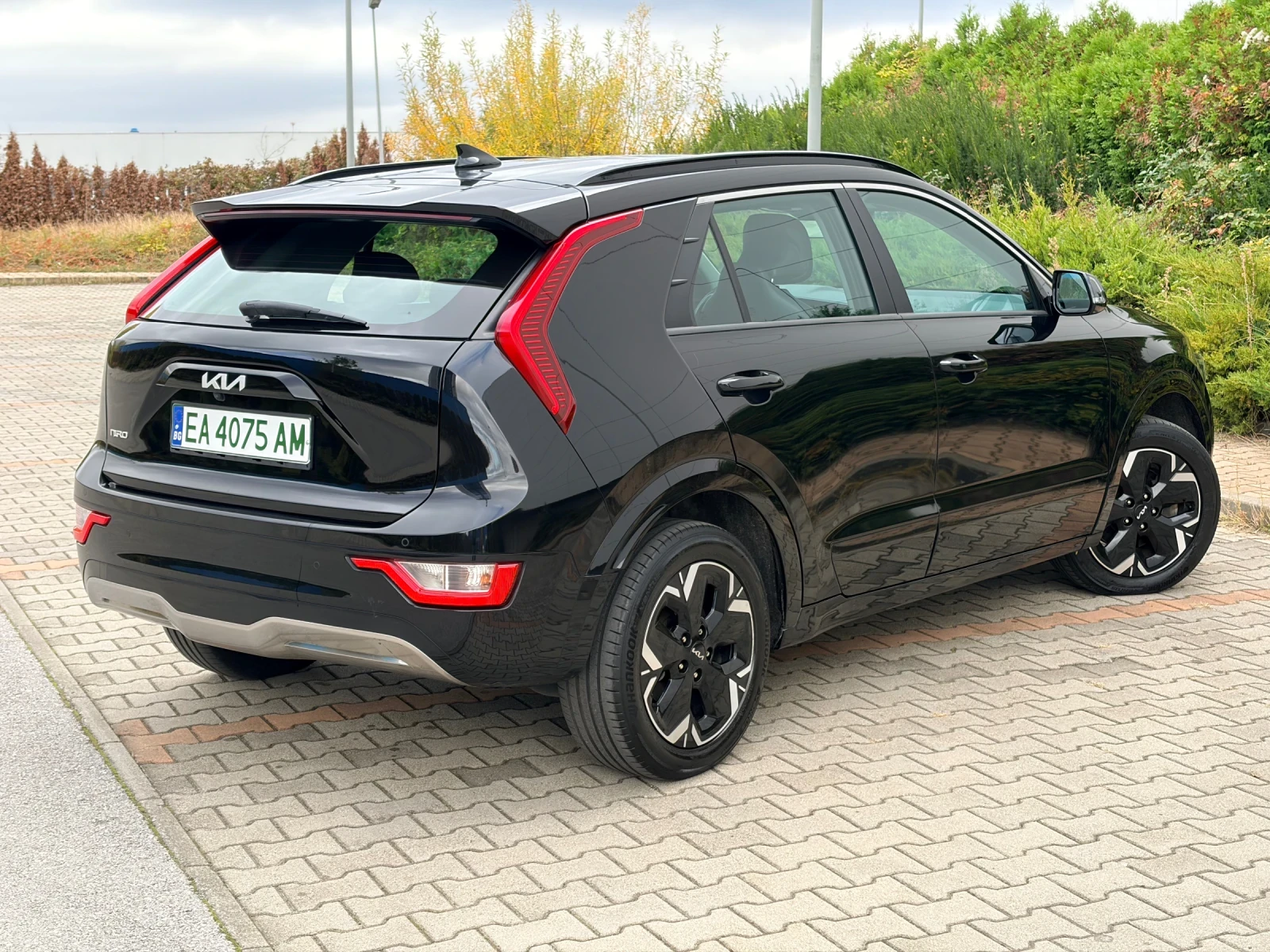 Kia Niro 64, 5kw 204kc 100% SOH!!! TERMOPOMPA!!!, снимка 3 - Автомобили и джипове - 56713611