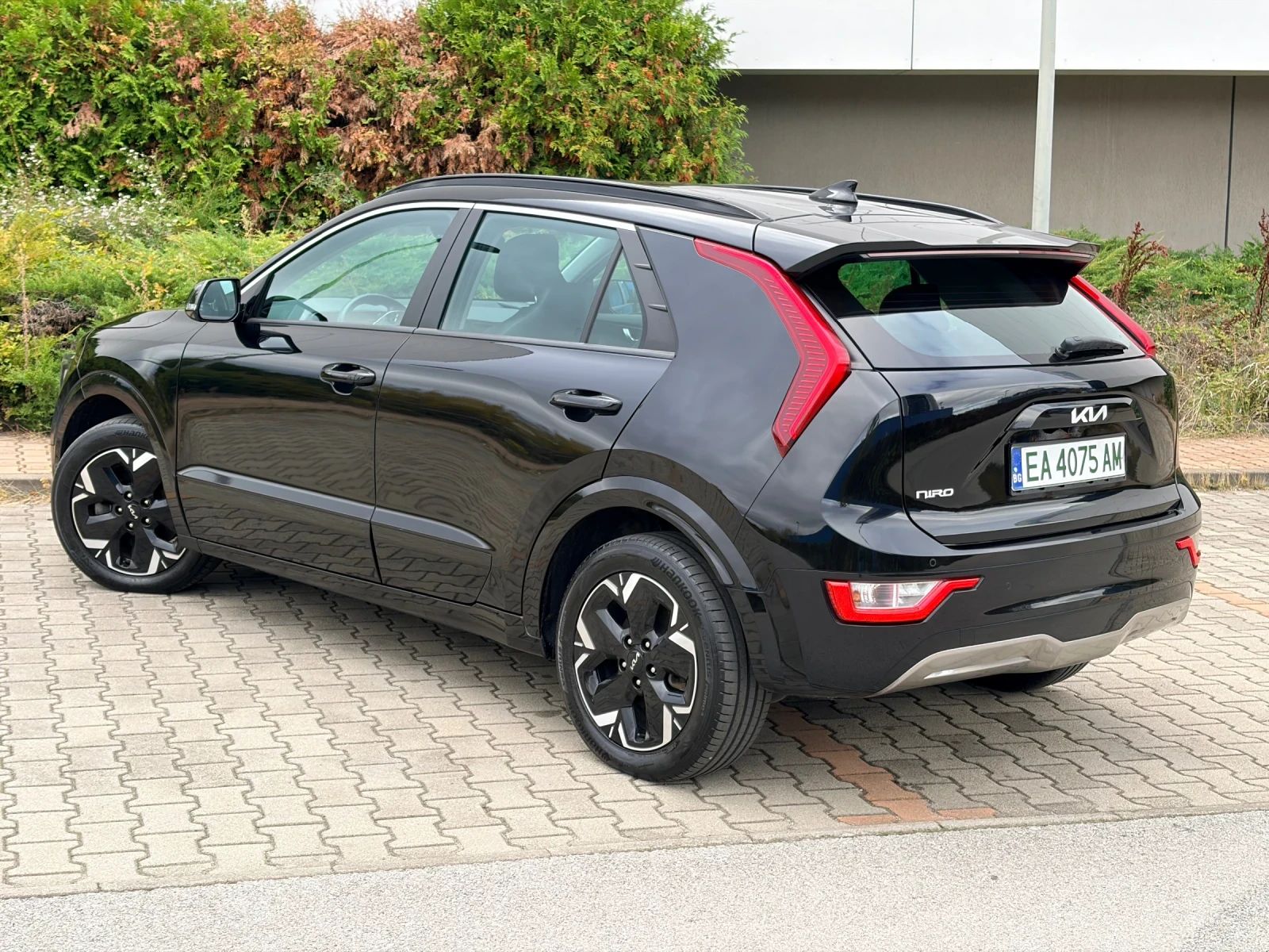 Kia Niro 64, 5kw 204kc 100% SOH!!! TERMOPOMPA!!!, снимка 4 - Автомобили и джипове - 56713611
