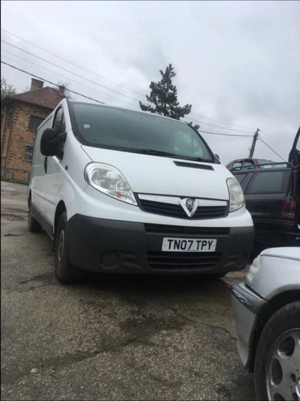 Opel Vivaro 2.0cdti, снимка 1 - Бусове и автобуси - 25107044