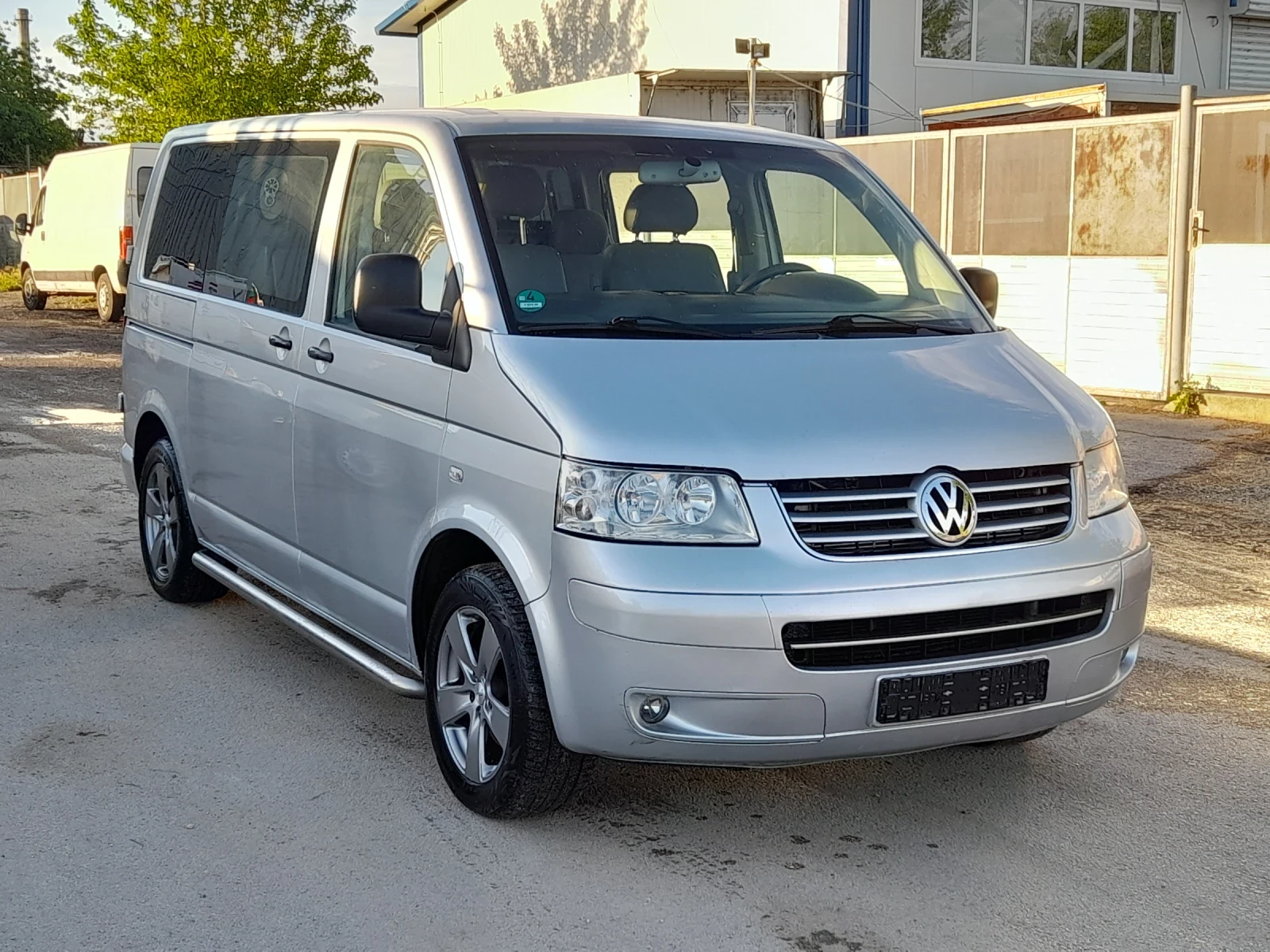 VW T5, снимка 2 - Бусове и автобуси - 54755014