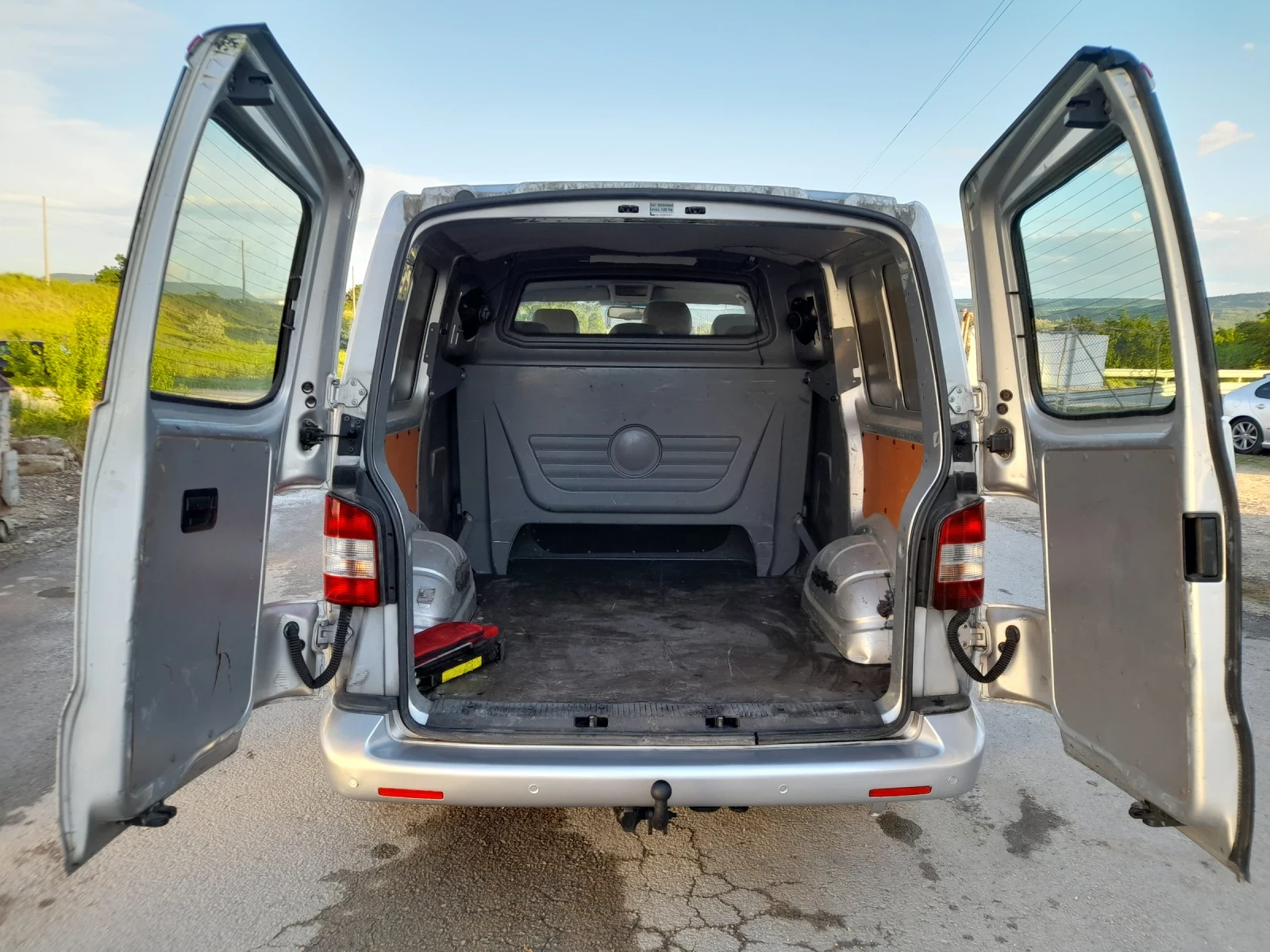 VW T5, снимка 11 - Бусове и автобуси - 54755014