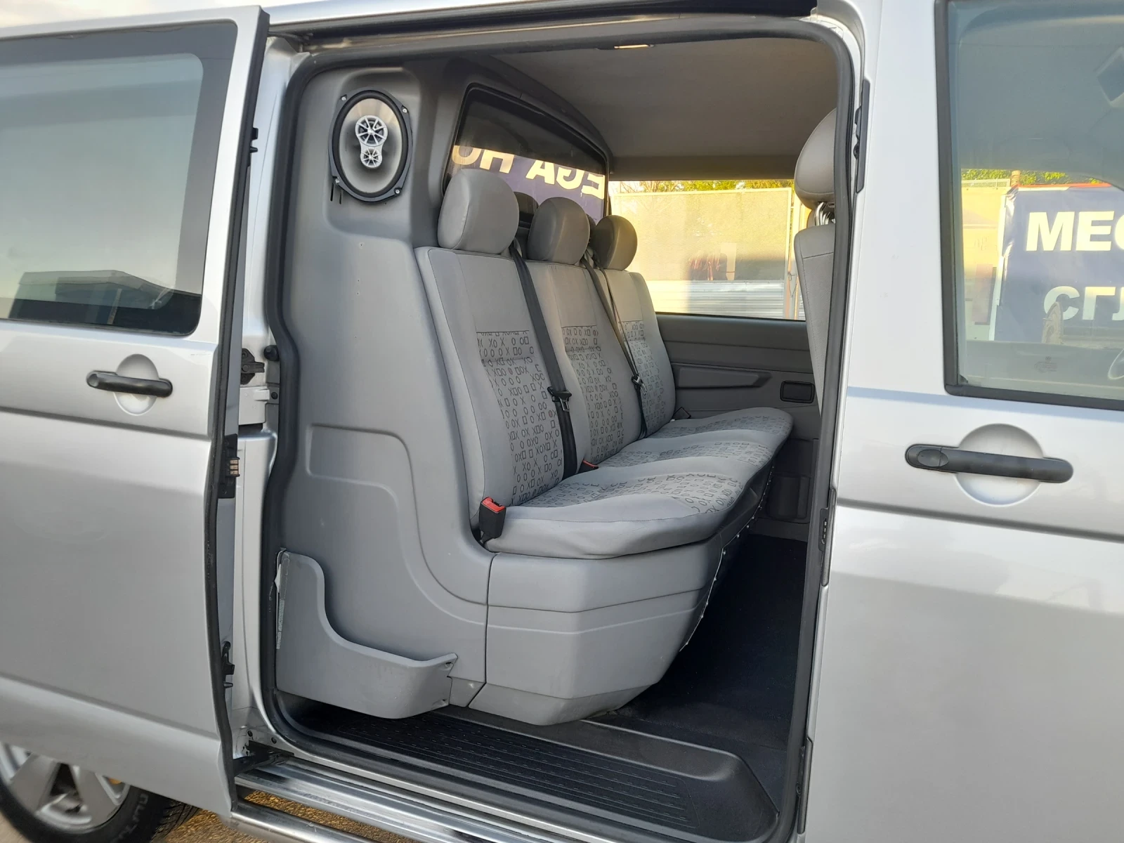 VW T5, снимка 10 - Бусове и автобуси - 54755014