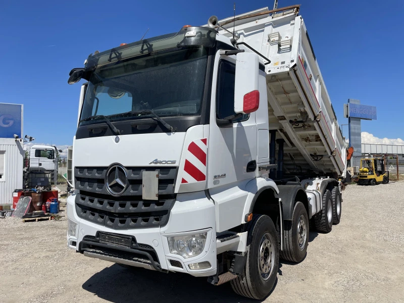 Mercedes-Benz Arocs 3248 , 2 броя, снимка 11 - Камиони - 45467370