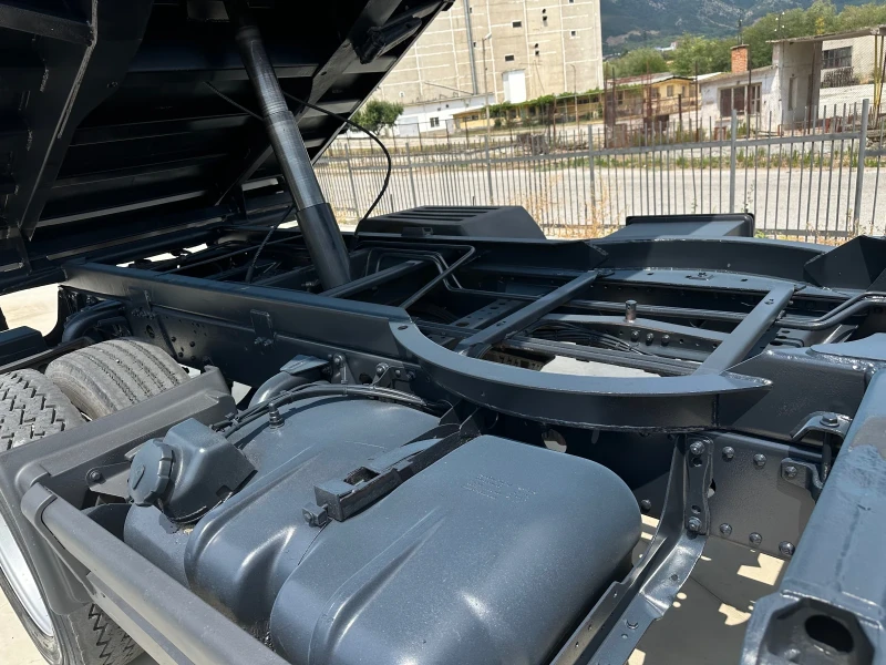 Mercedes-Benz Atego 1217* Климатик* 11990кг.* Тристранен самосвал, снимка 7 - Камиони - 51140196