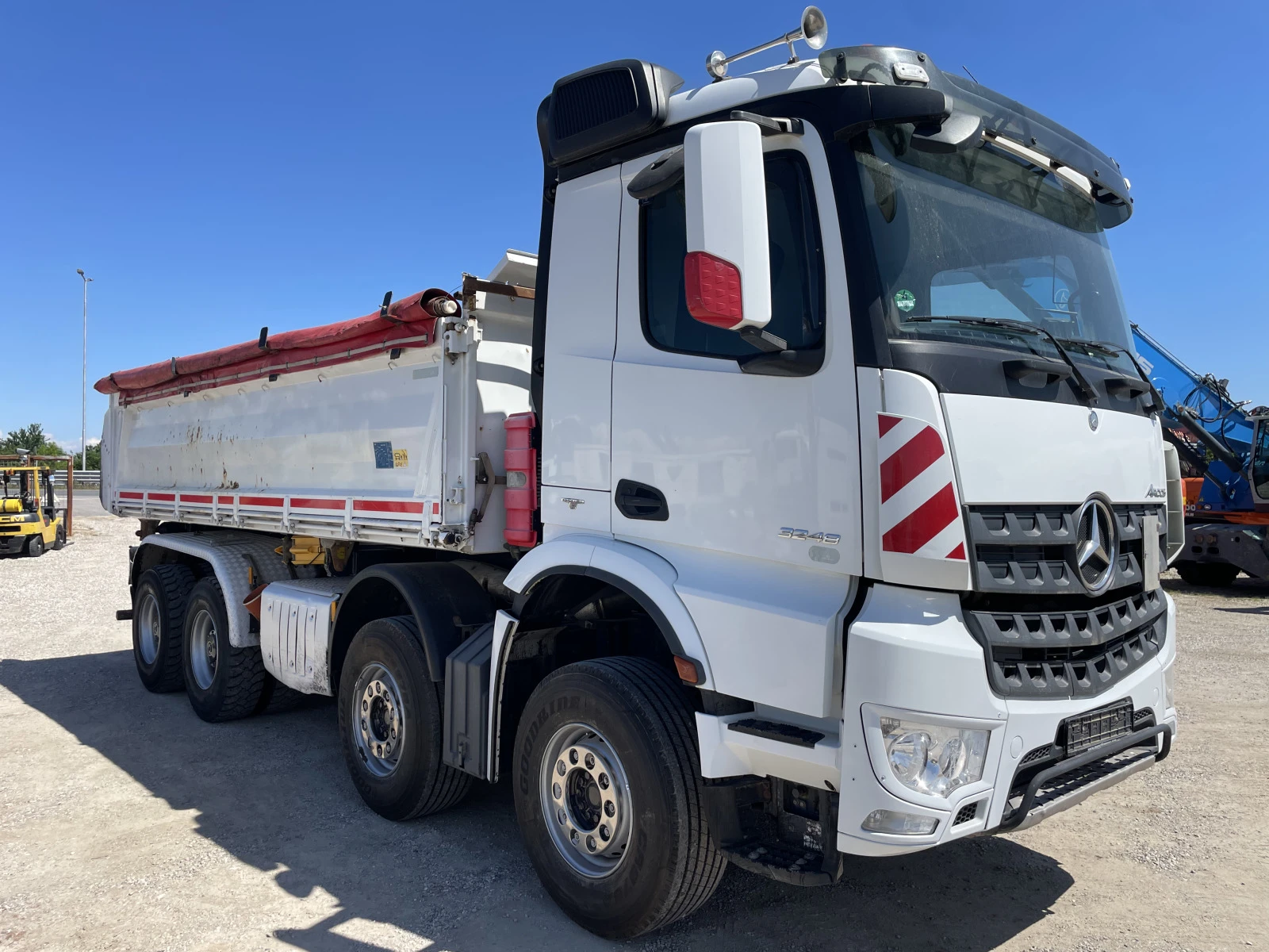 Mercedes-Benz Arocs 3248 , 2 броя - изображение 3