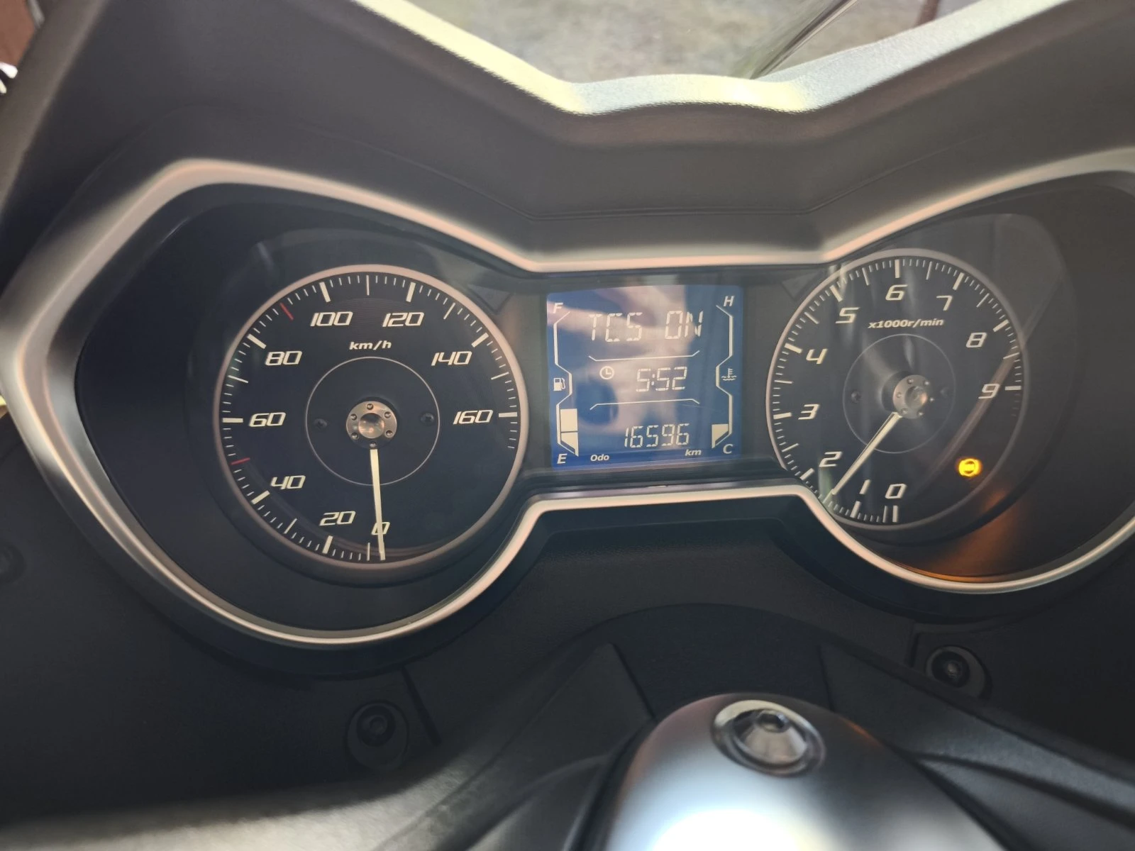 Yamaha X-max 300 i IRON MAX ABS  LED - изображение 10