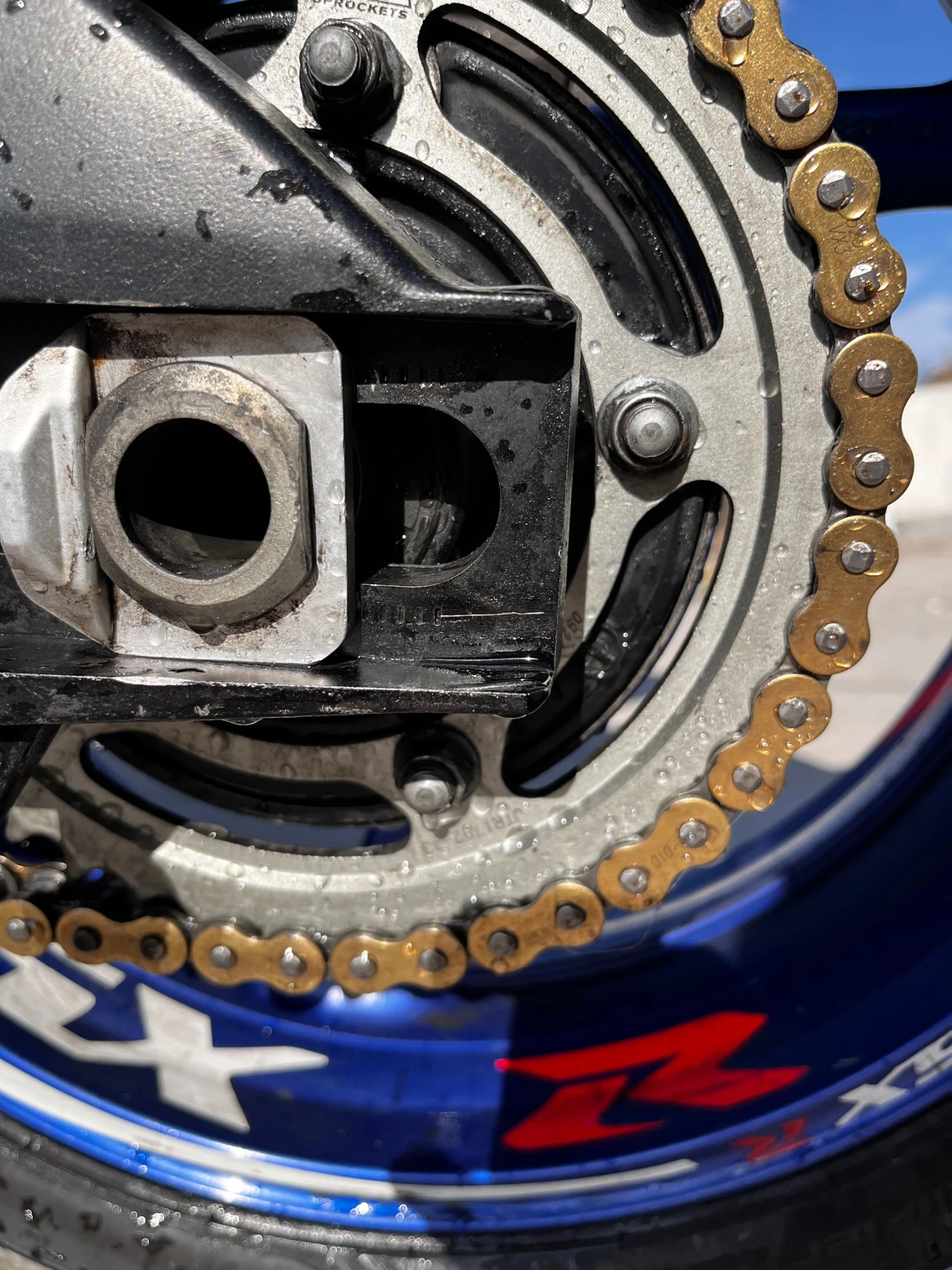 Suzuki Gsxr 600 - изображение 8