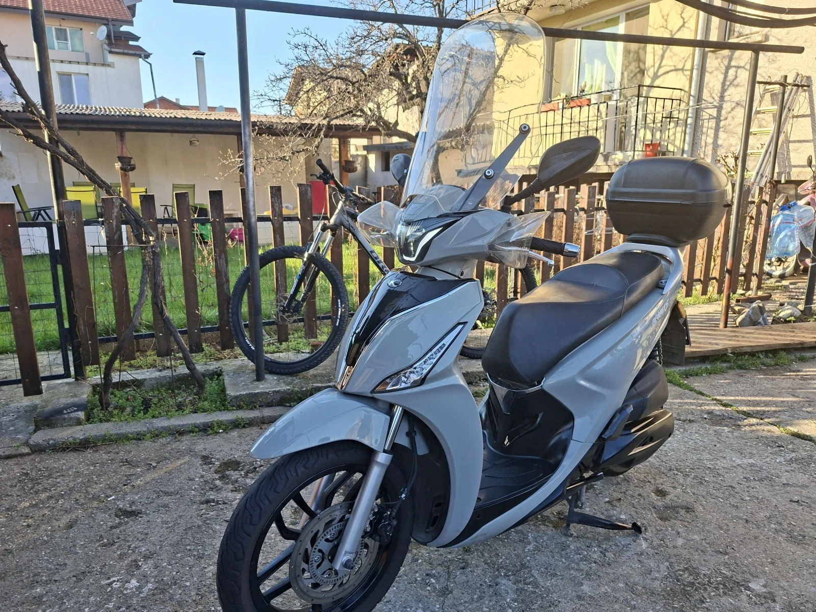 Kymco People 150ie 100%УНИКАЛЕН ОТВСЯКАДЕ, снимка 13 - Мотоциклети и мототехника - 54100449