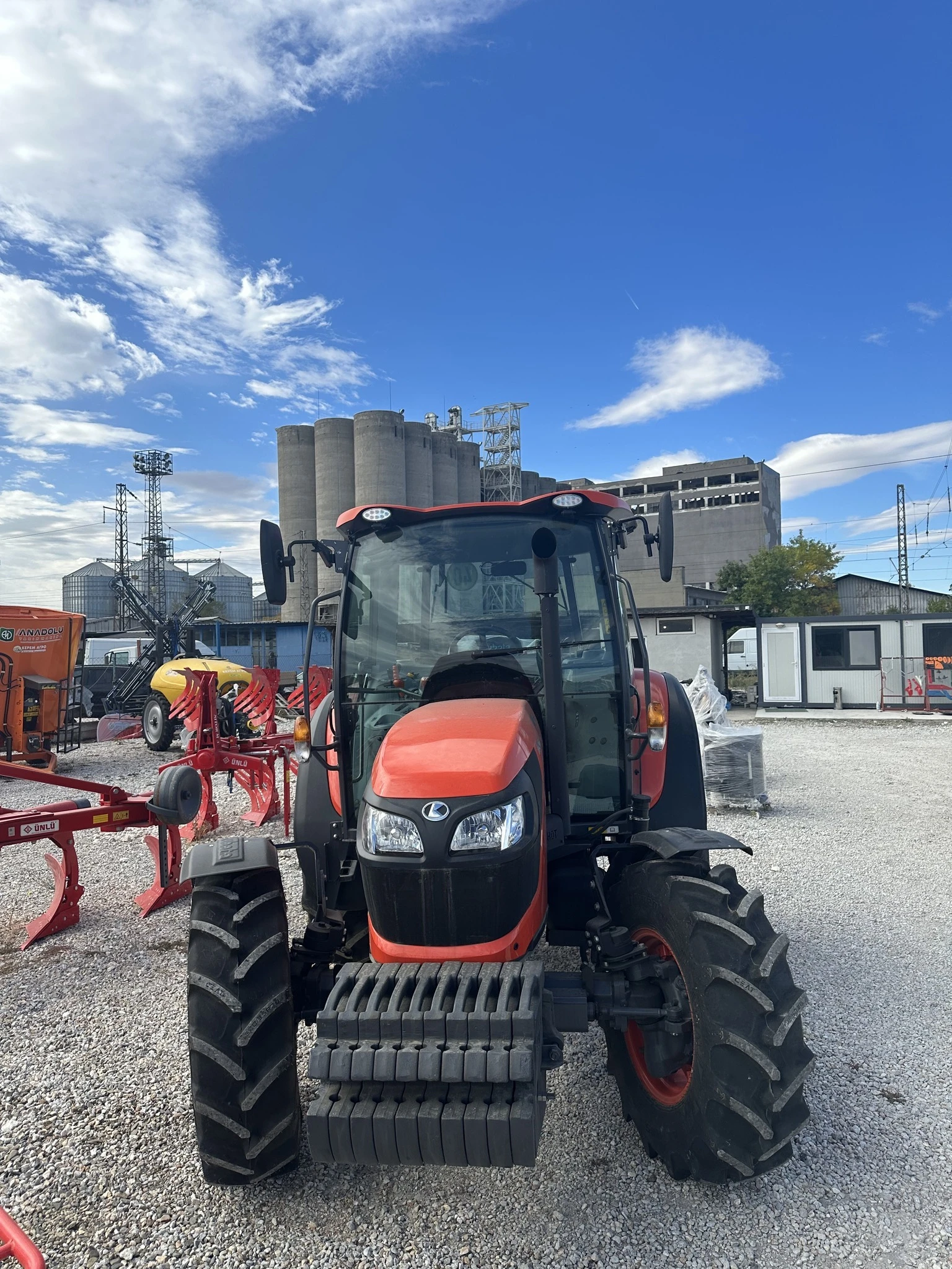 Трактор Kubota KUBOTA M4063 - изображение 4