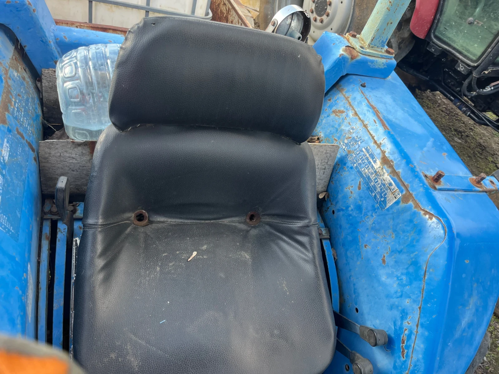 ������� ISEKI | Mobile.bg � ����������� 4