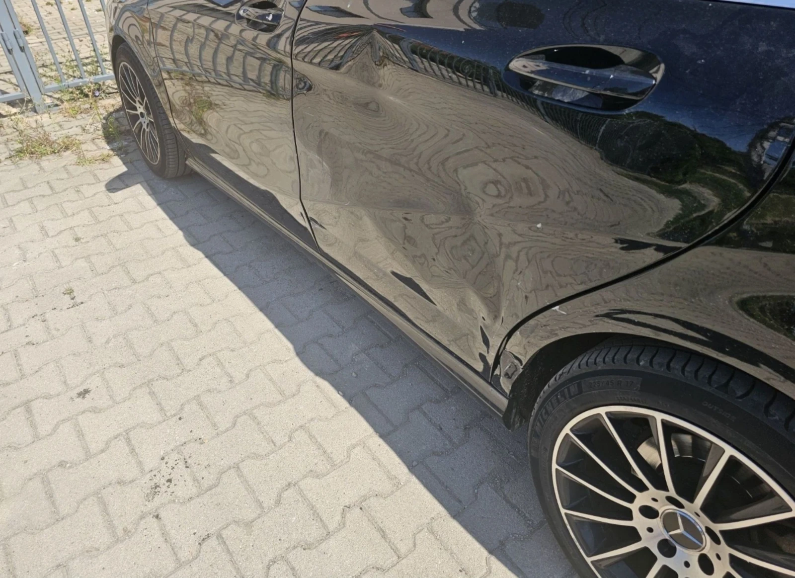 Задна лява врата Б класа w246 , снимка 2 - Части - 54729374