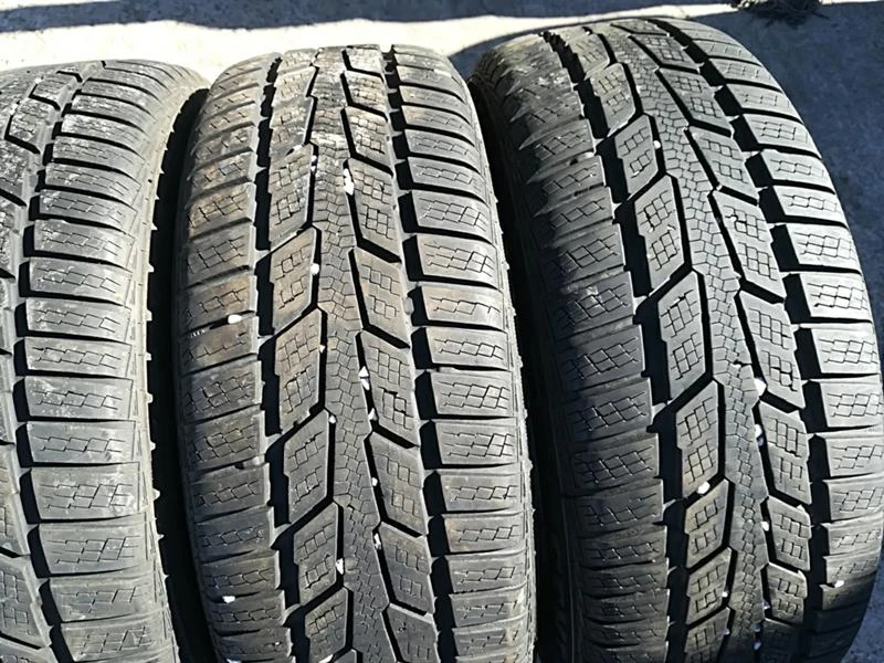 Гуми Зимни 205/55R16, снимка 3 - Гуми и джанти - 22781508