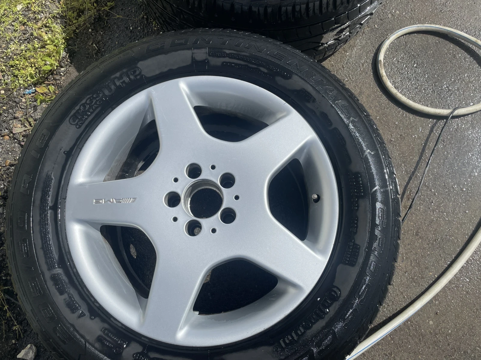    305/45R22  Toyota Tundra | Mobile.bg   6