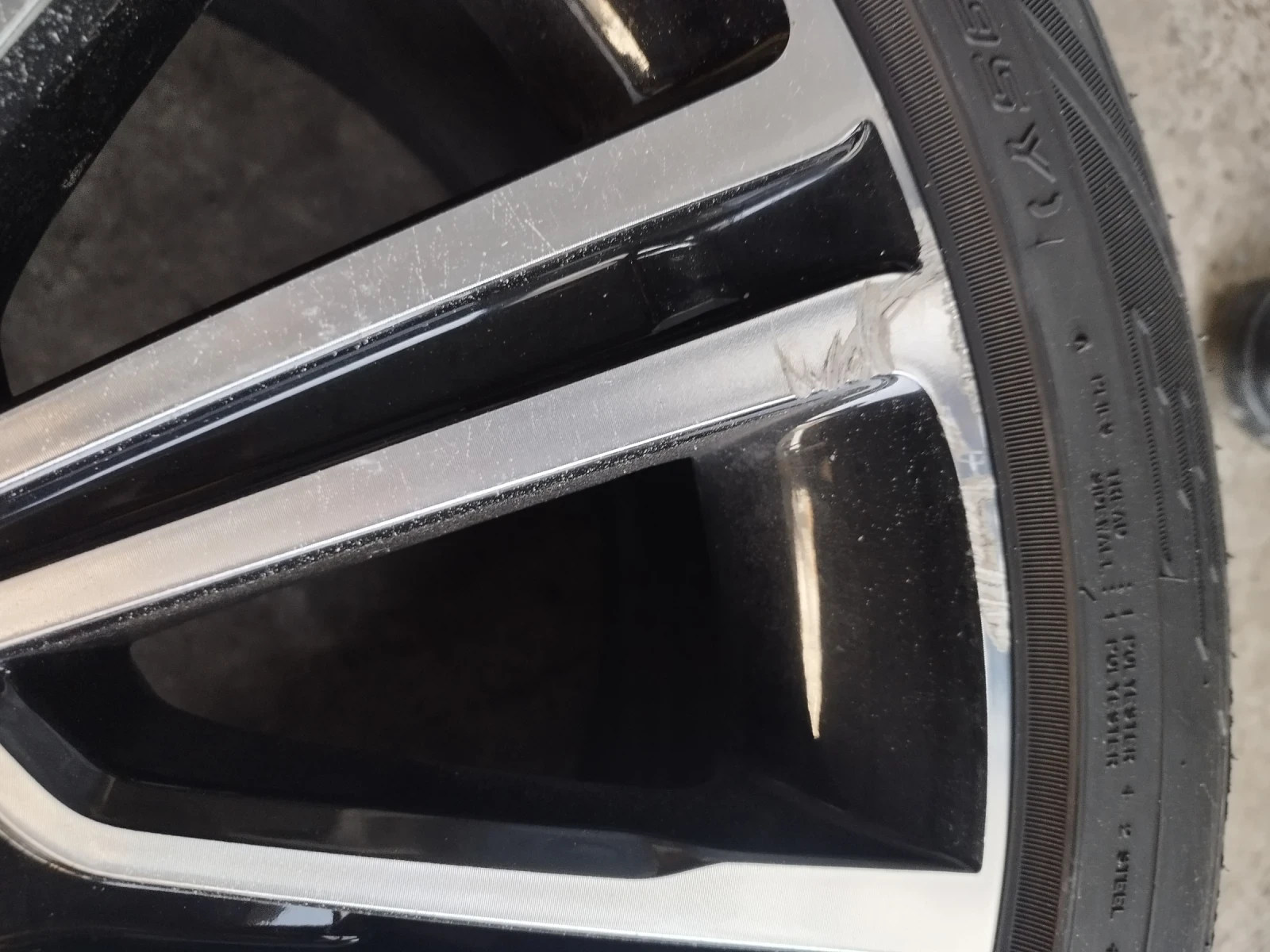    225/45R18  Hyundai | Mobile.bg   4